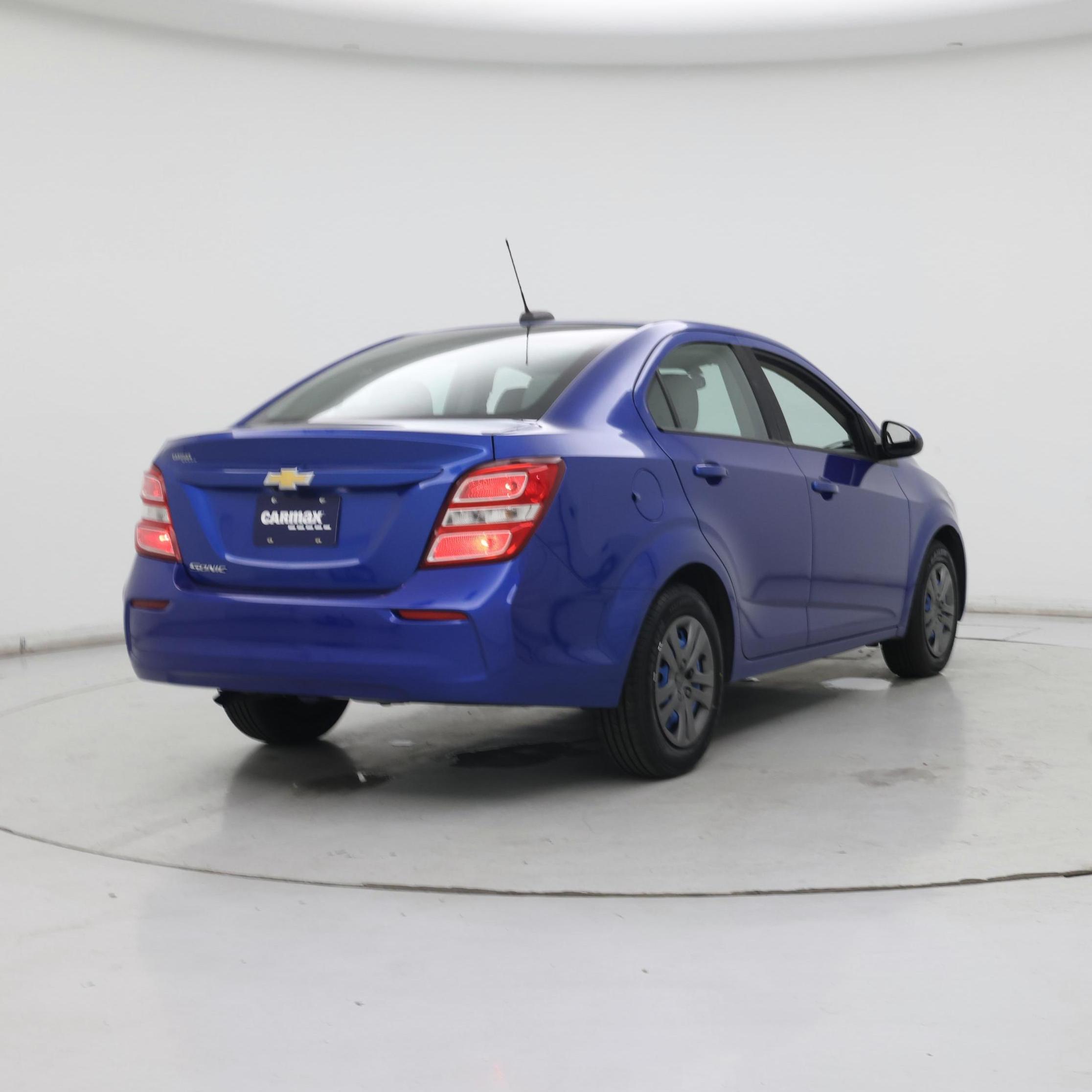 Thumbnail: 2018 Chevrolet Sonic - 8
