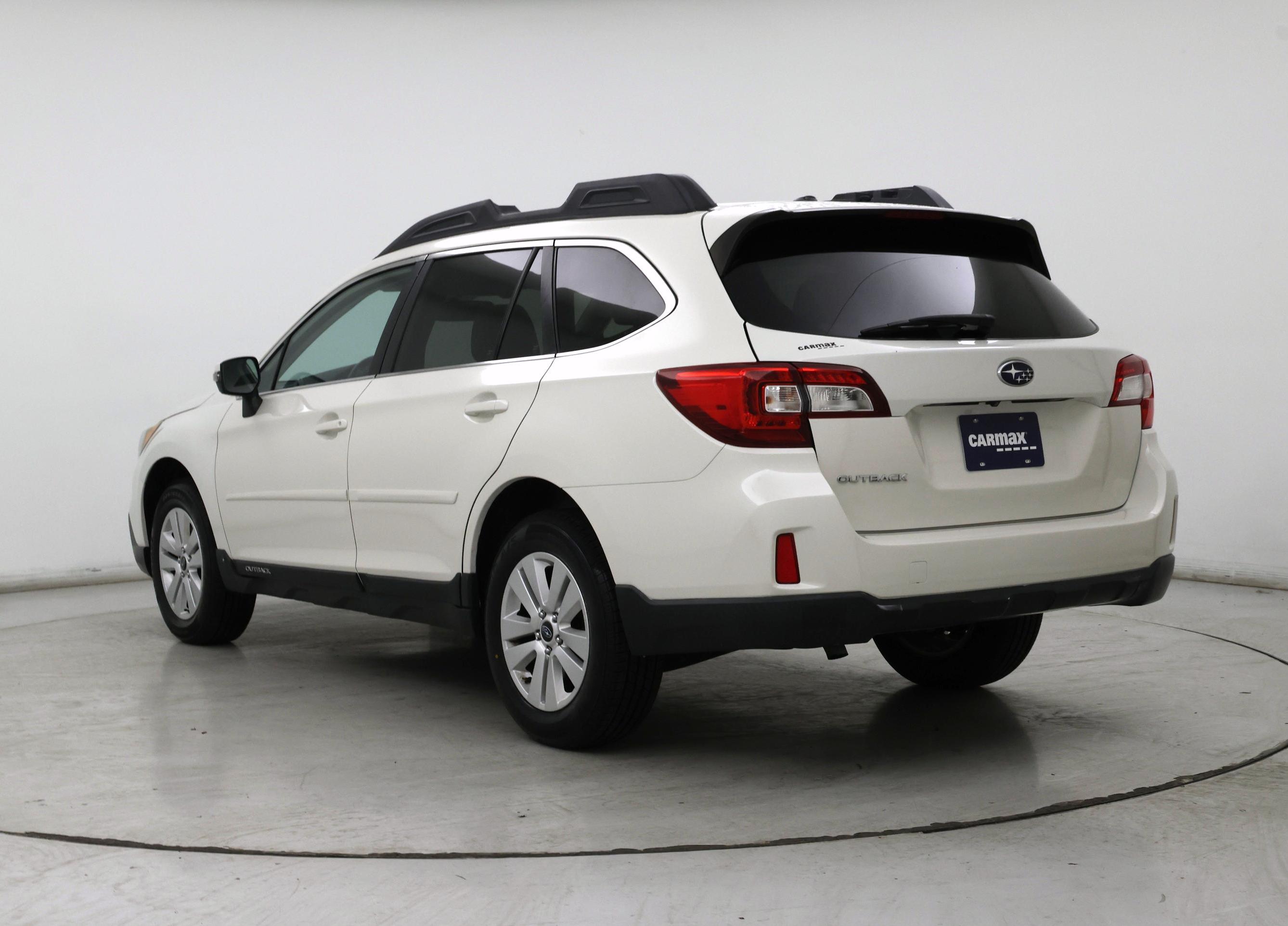 Thumbnail: 2015 Subaru Outback - 2