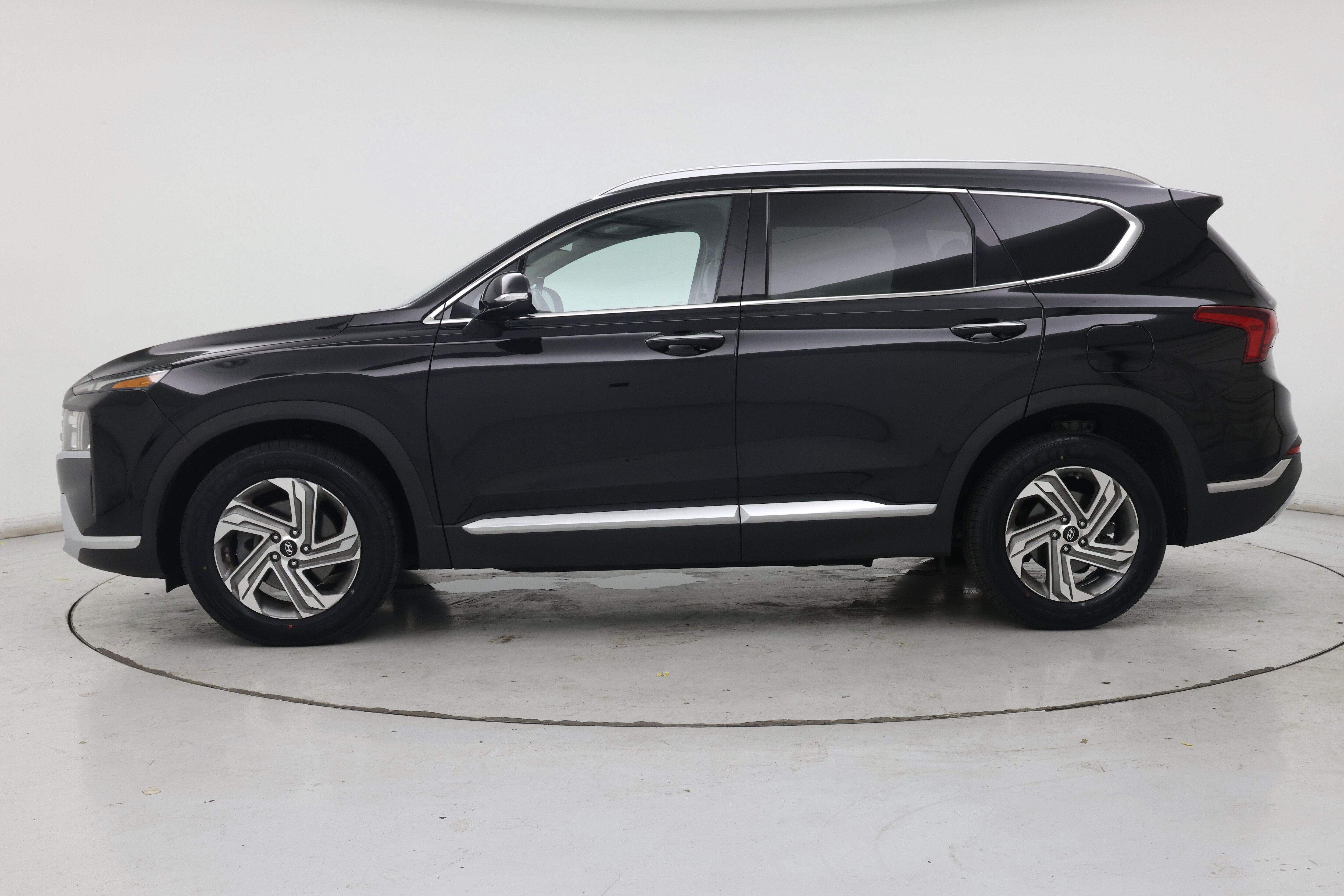 Thumbnail: 2022 Hyundai Santa Fe - 3