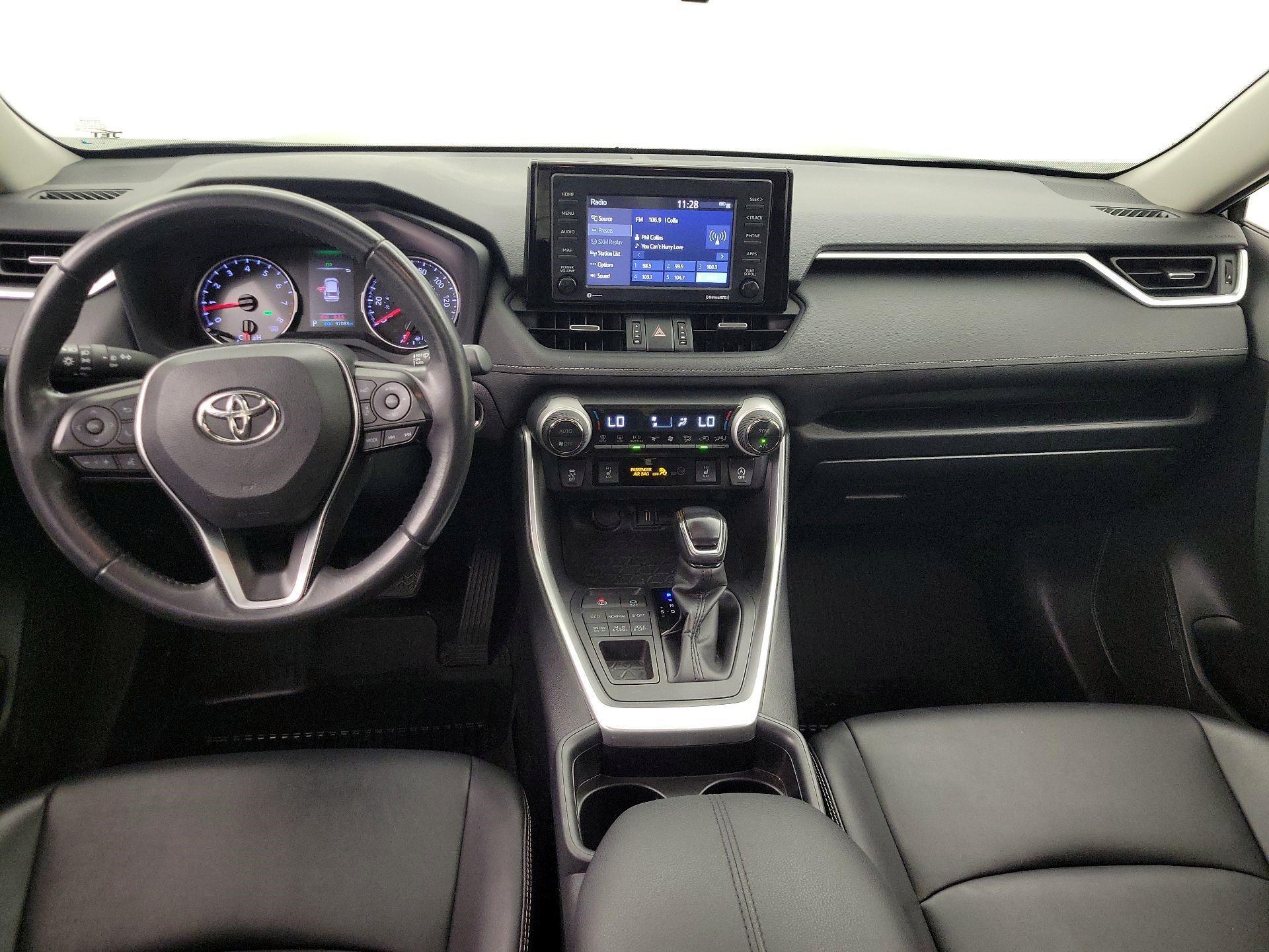 Thumbnail: 2021 Toyota RAV4 - 9