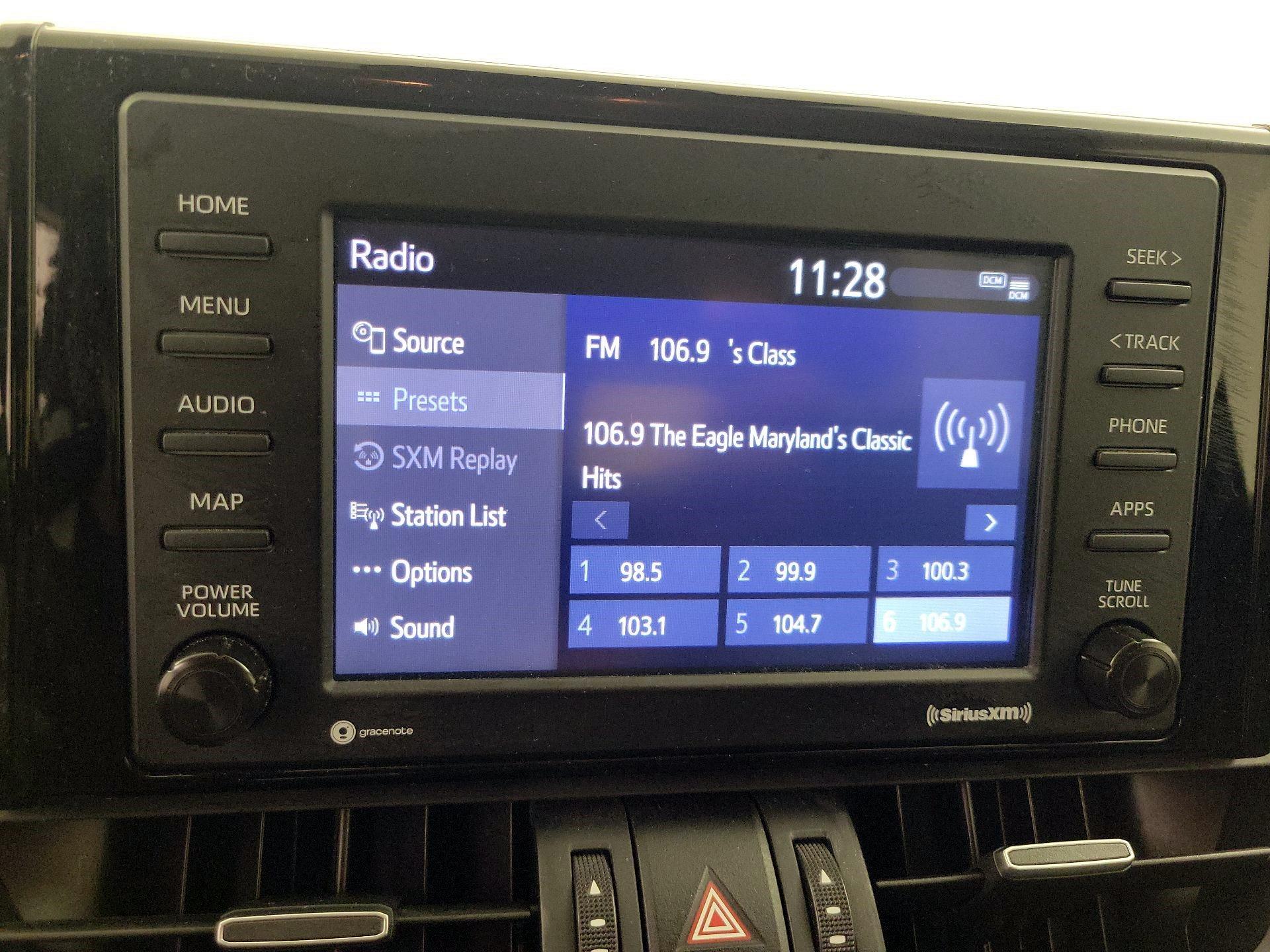 Thumbnail: 2021 Toyota RAV4 - 15