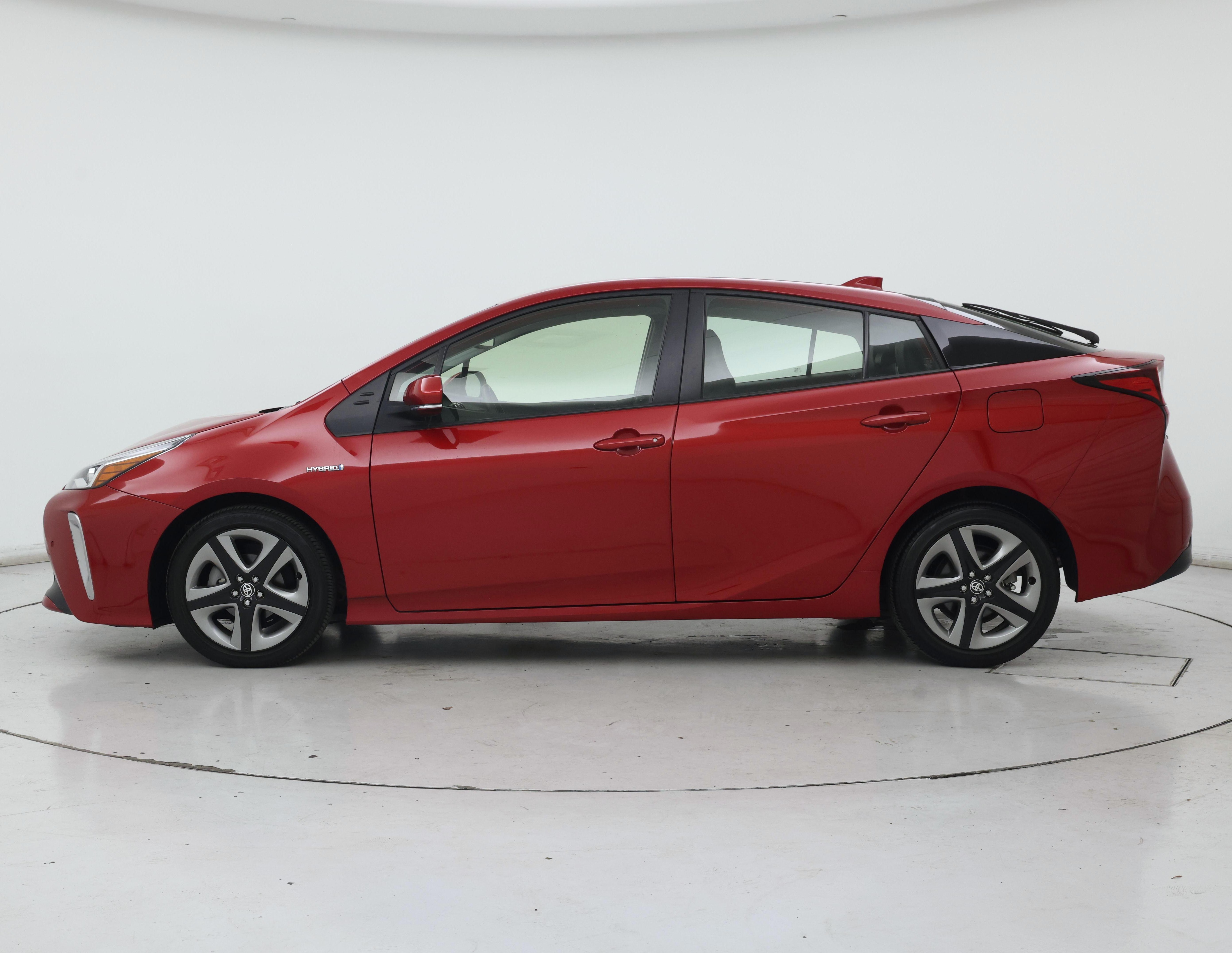 Thumbnail: 2022 Toyota Prius - 3