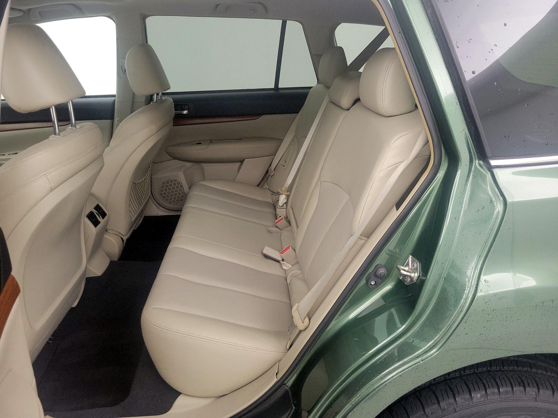 Thumbnail: 2013 Subaru Outback - 20