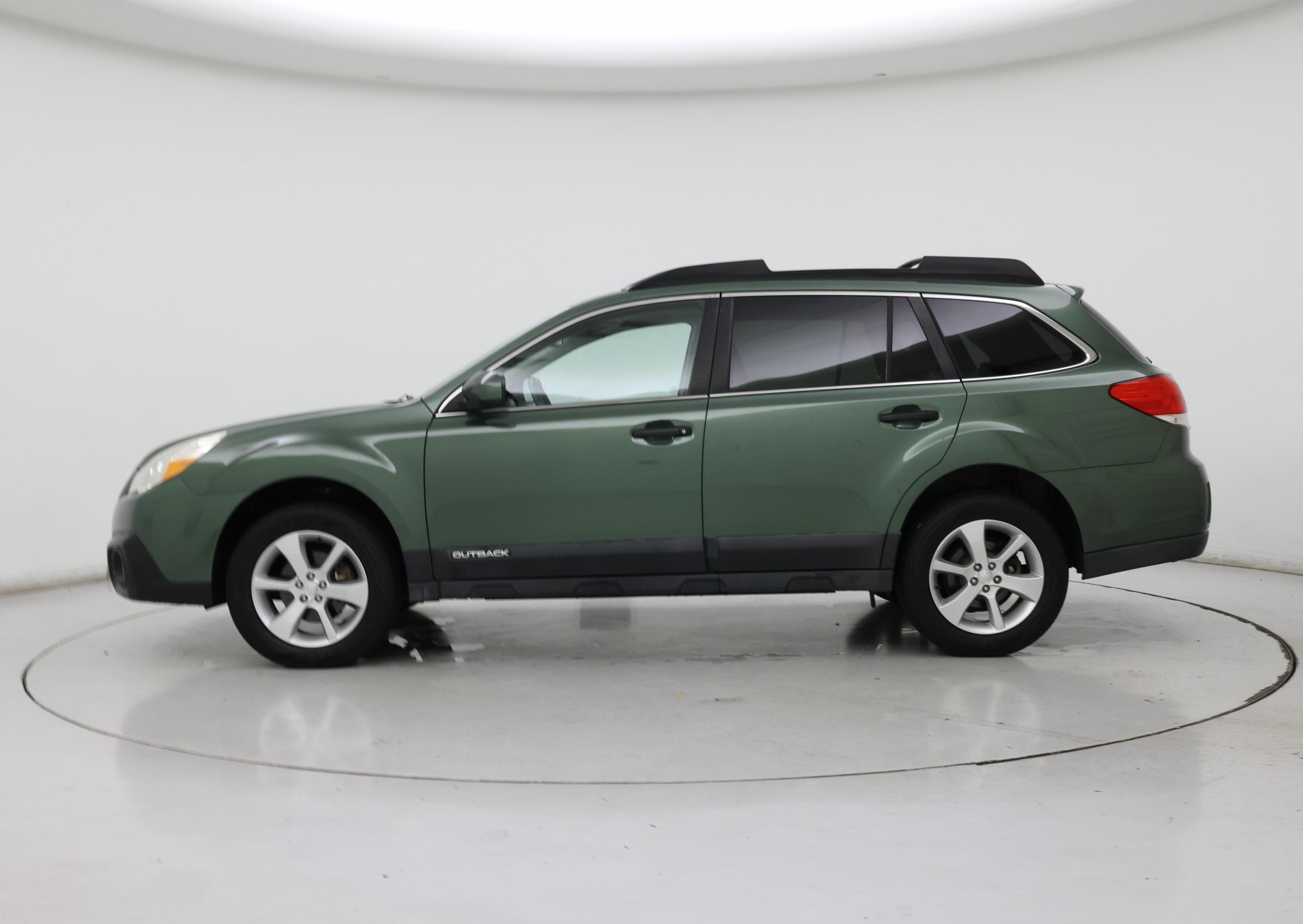 Thumbnail: 2013 Subaru Outback - 3