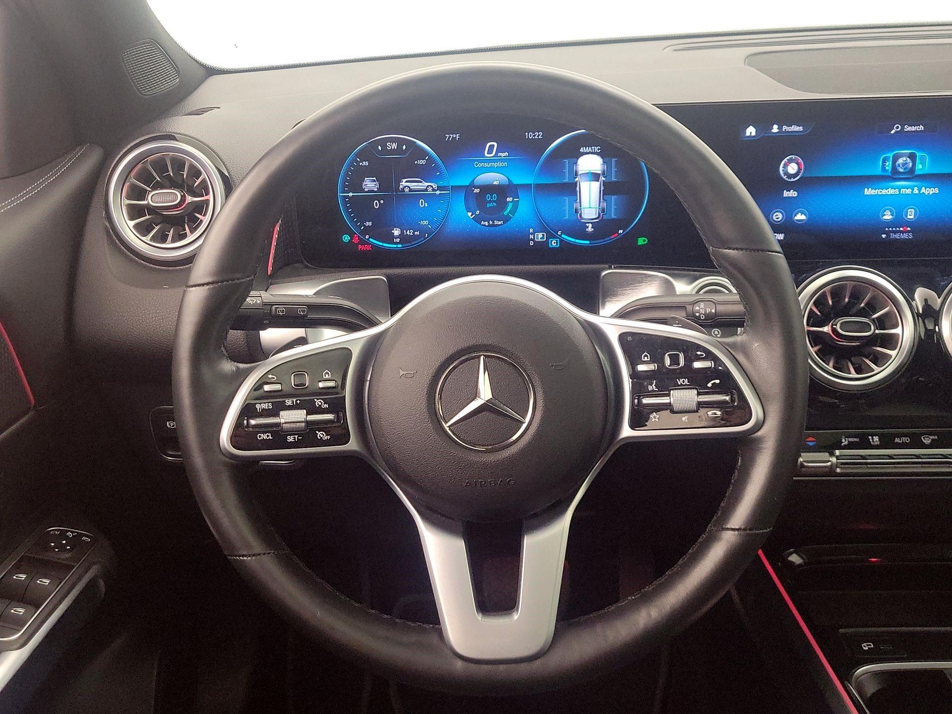 Thumbnail: 2022 Mercedes-Benz GLB - 10