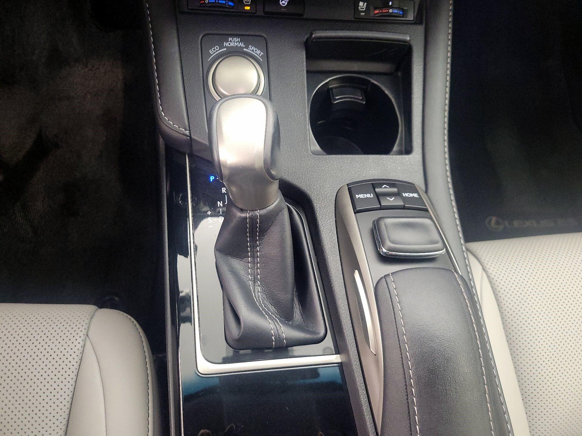 Thumbnail: 2016 Lexus ES - 18