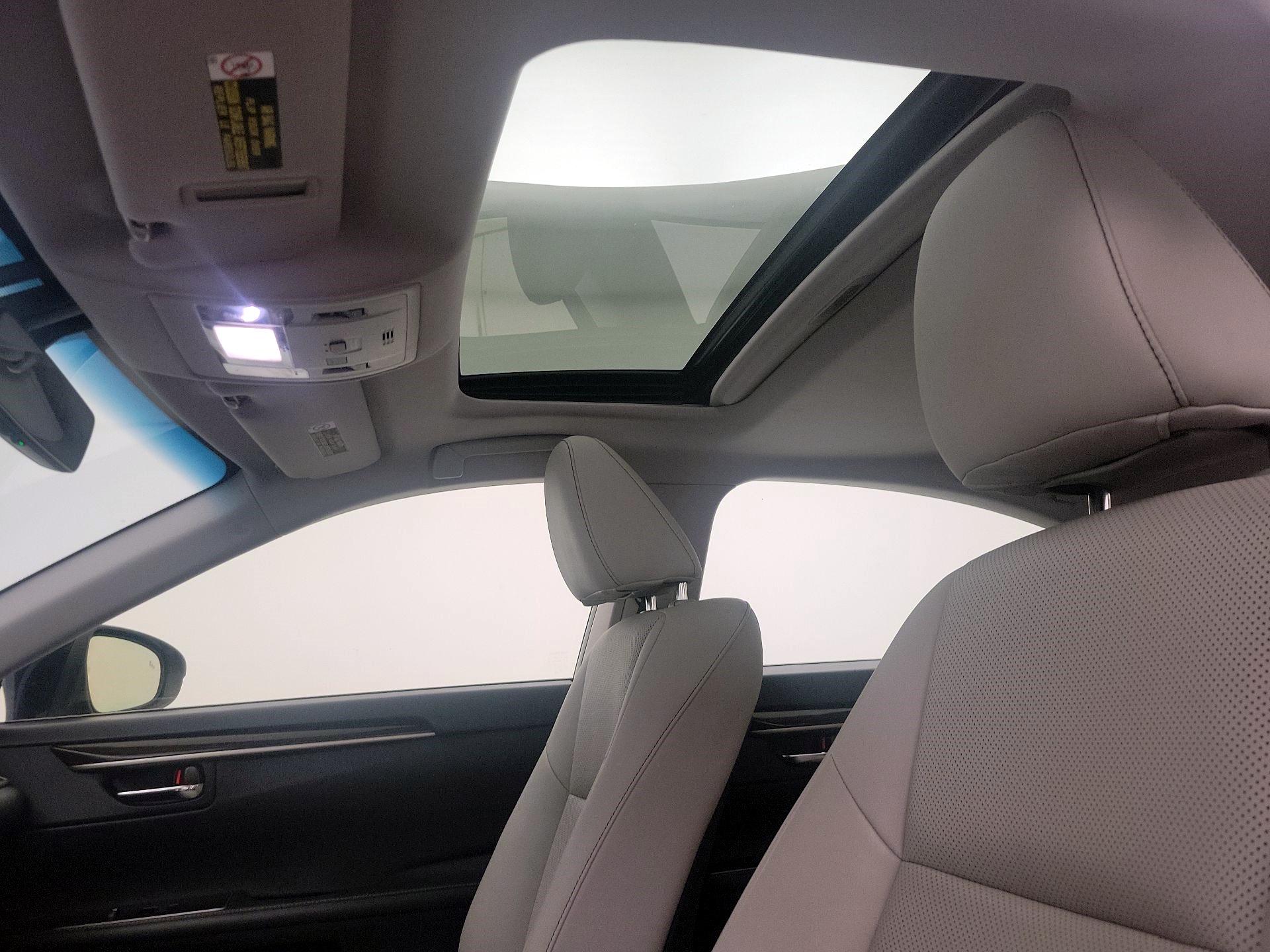 Thumbnail: 2016 Lexus ES - 20