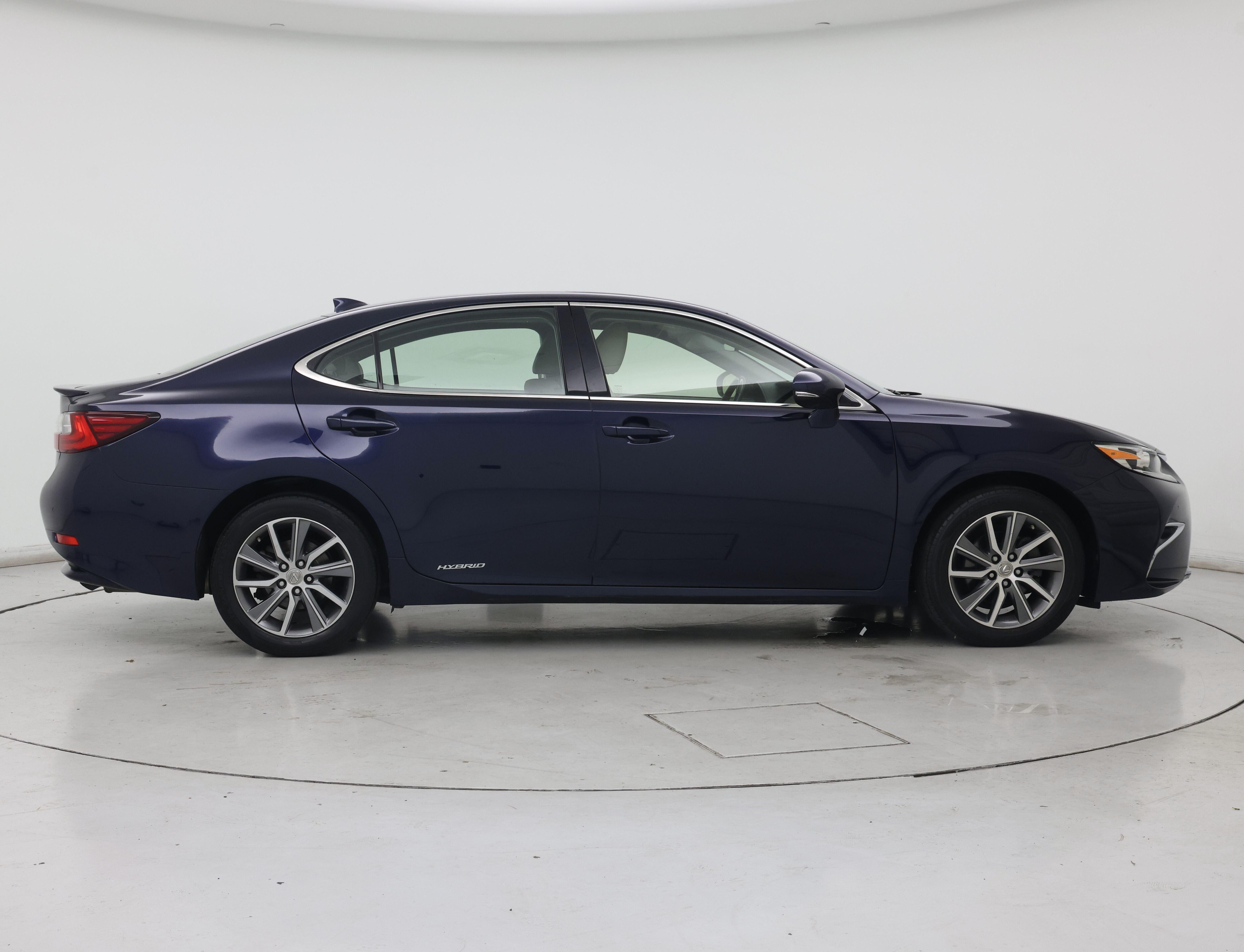 Thumbnail: 2016 Lexus ES - 7