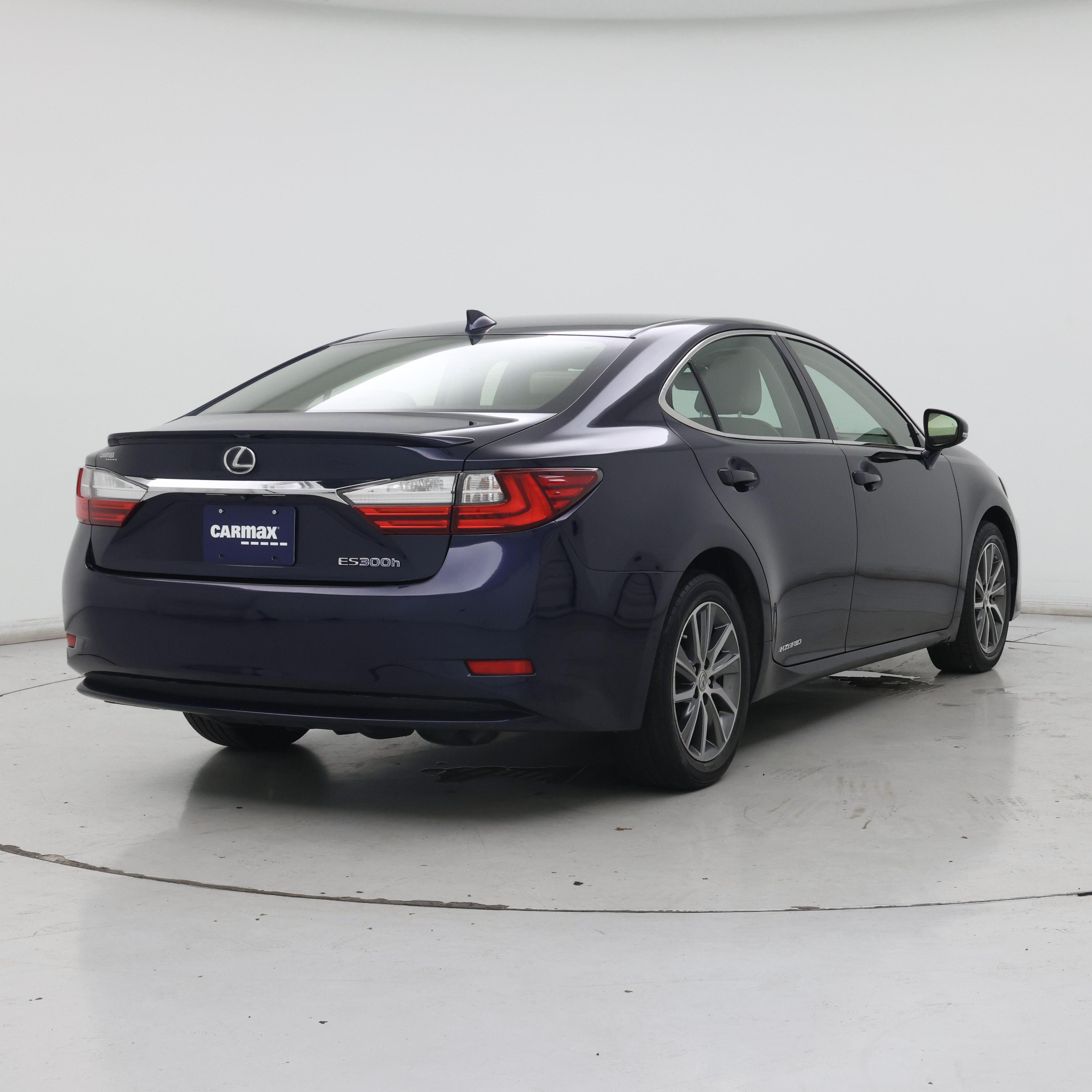 Thumbnail: 2016 Lexus ES - 8