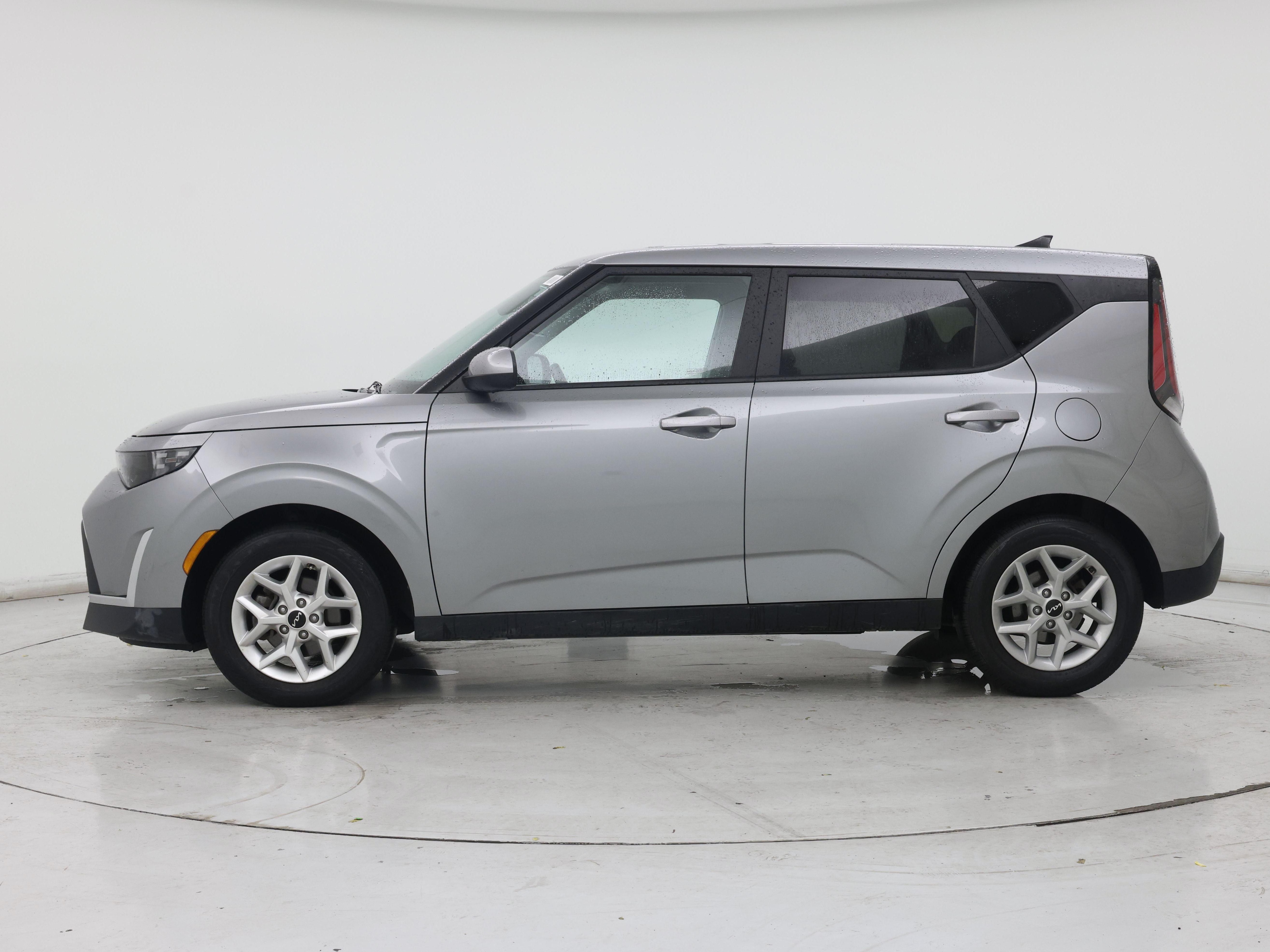Thumbnail: 2023 Kia Soul - 3