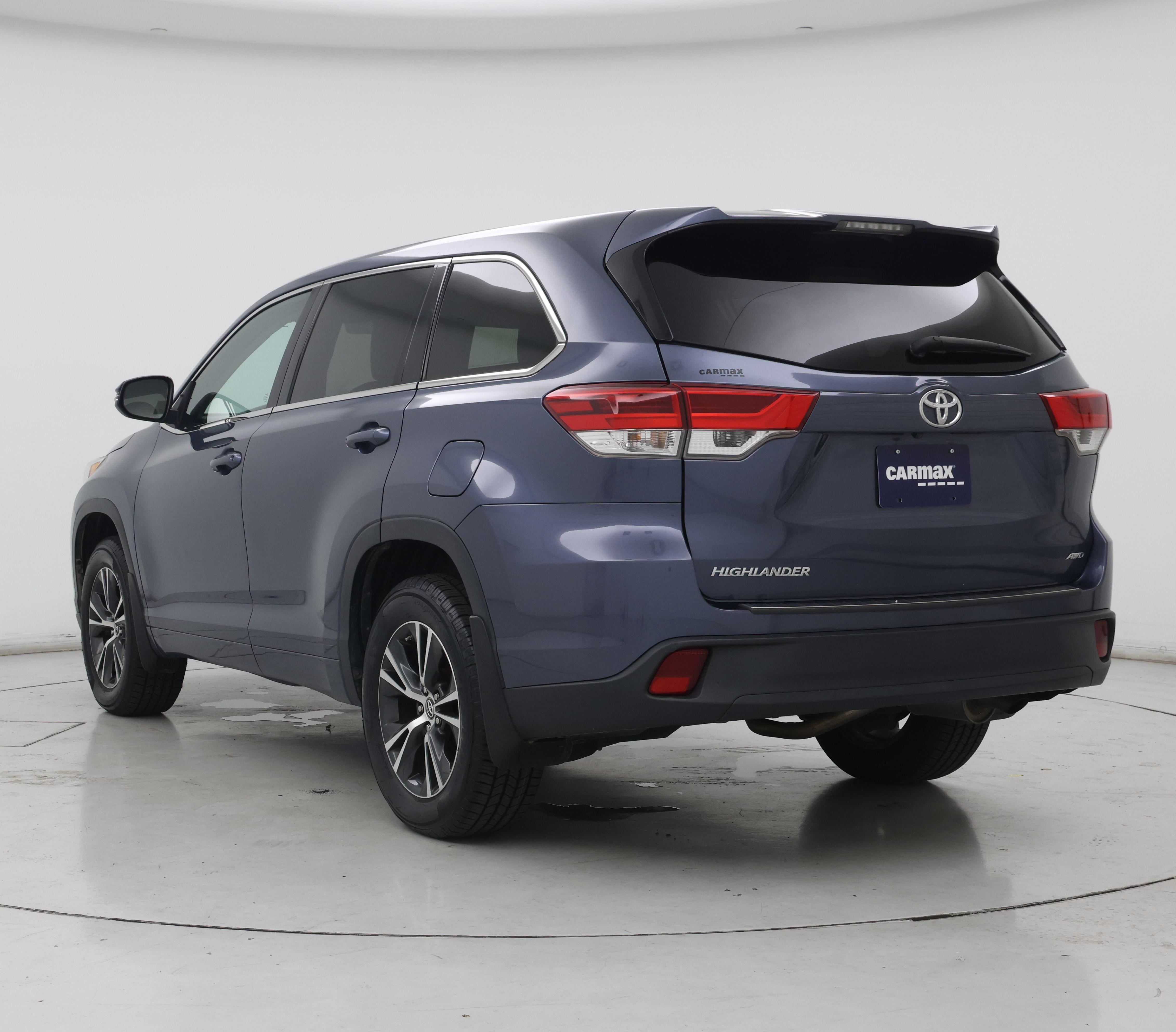 Thumbnail: 2018 Toyota Highlander - 2