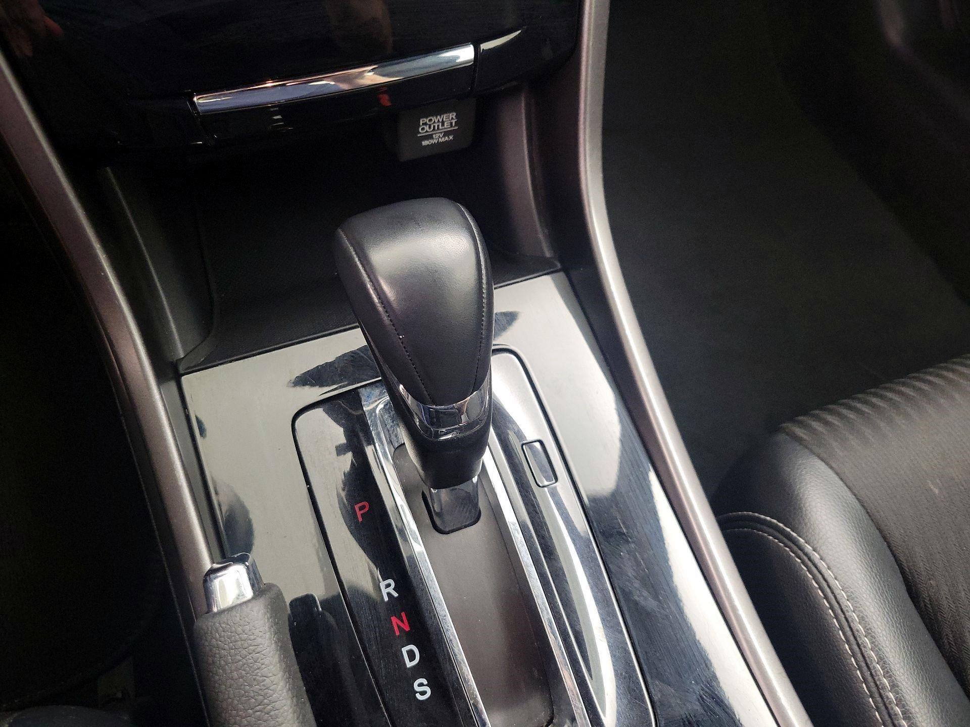 Thumbnail: 2016 Honda Accord - 17