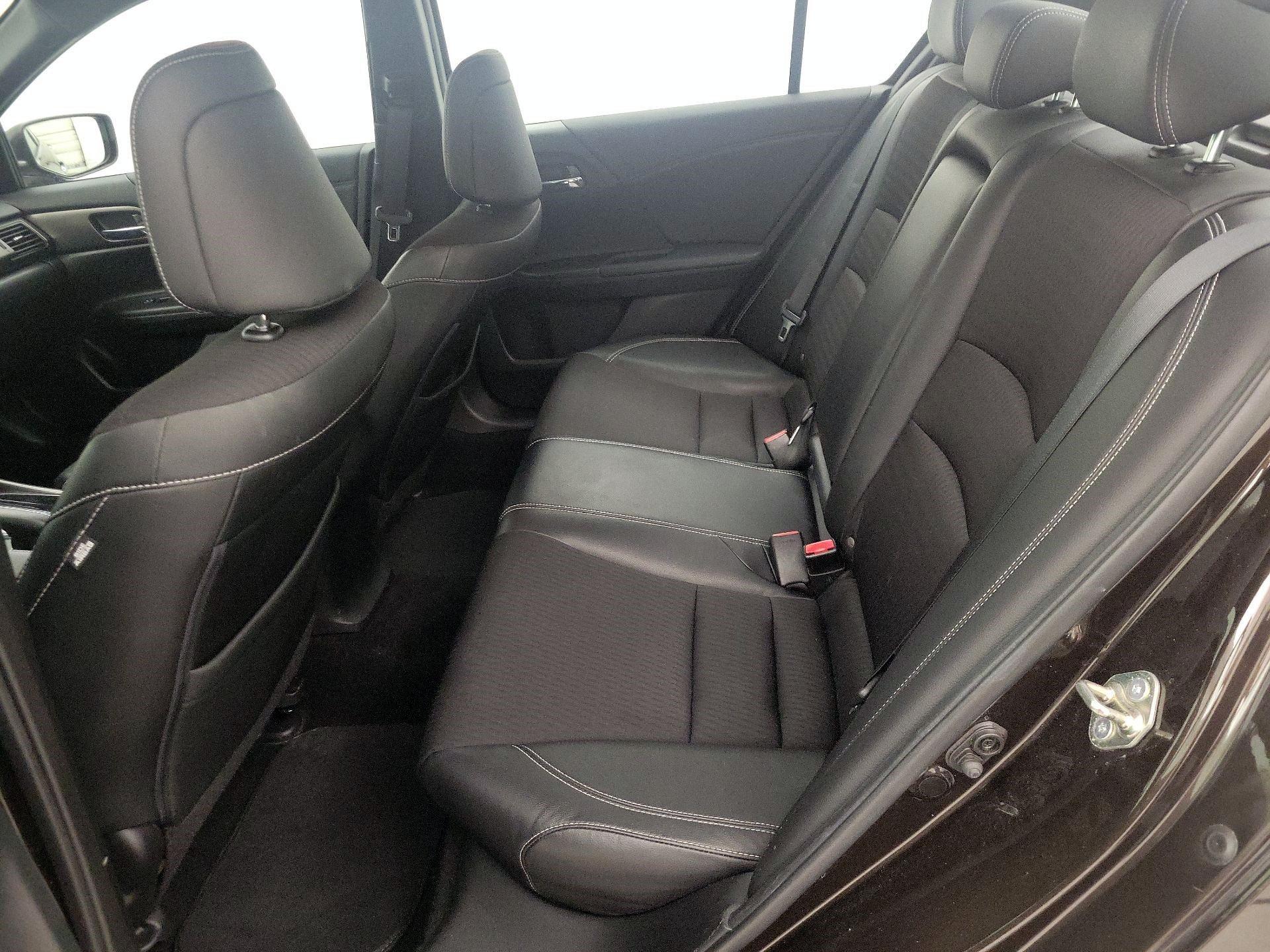 Thumbnail: 2016 Honda Accord - 19