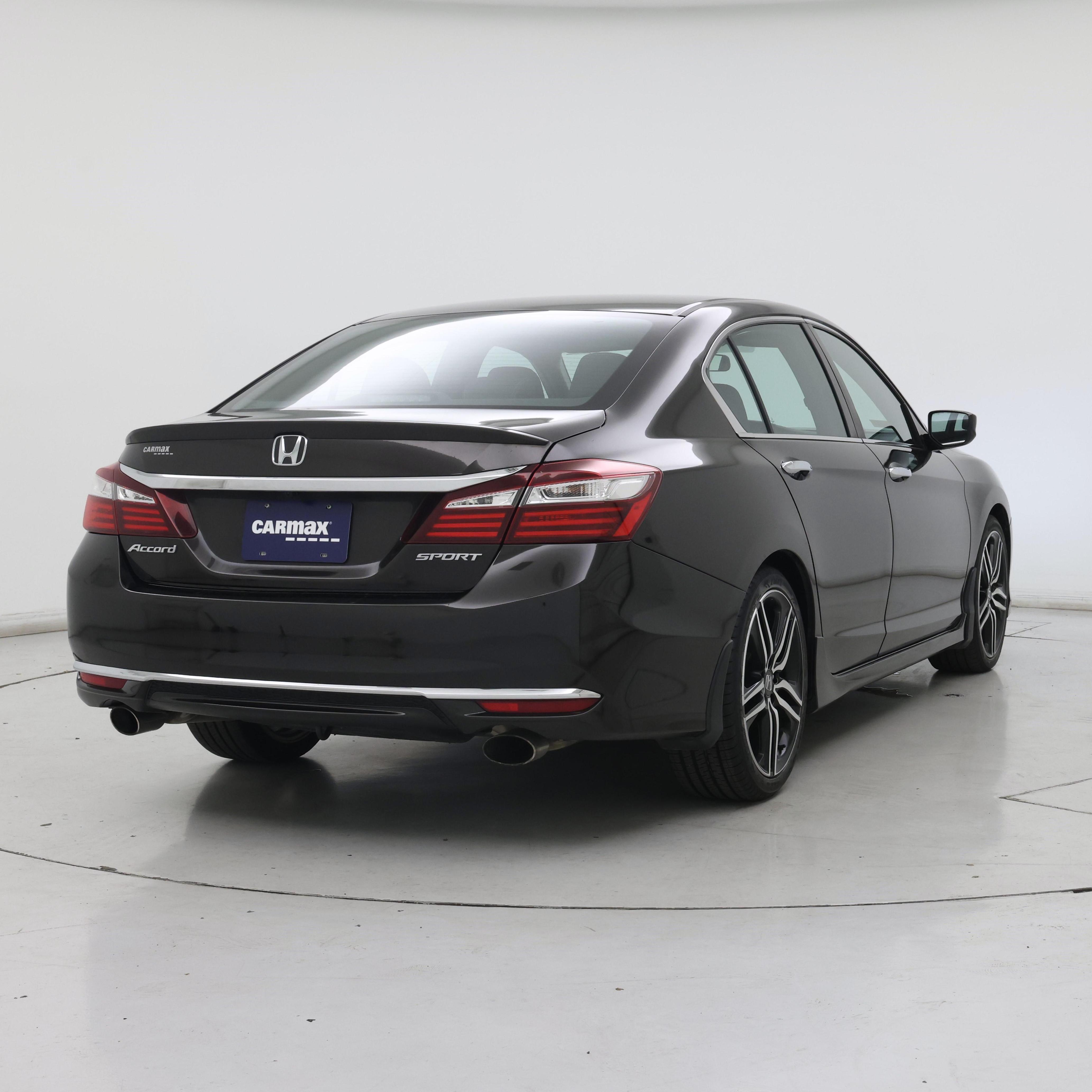 Thumbnail: 2016 Honda Accord - 8