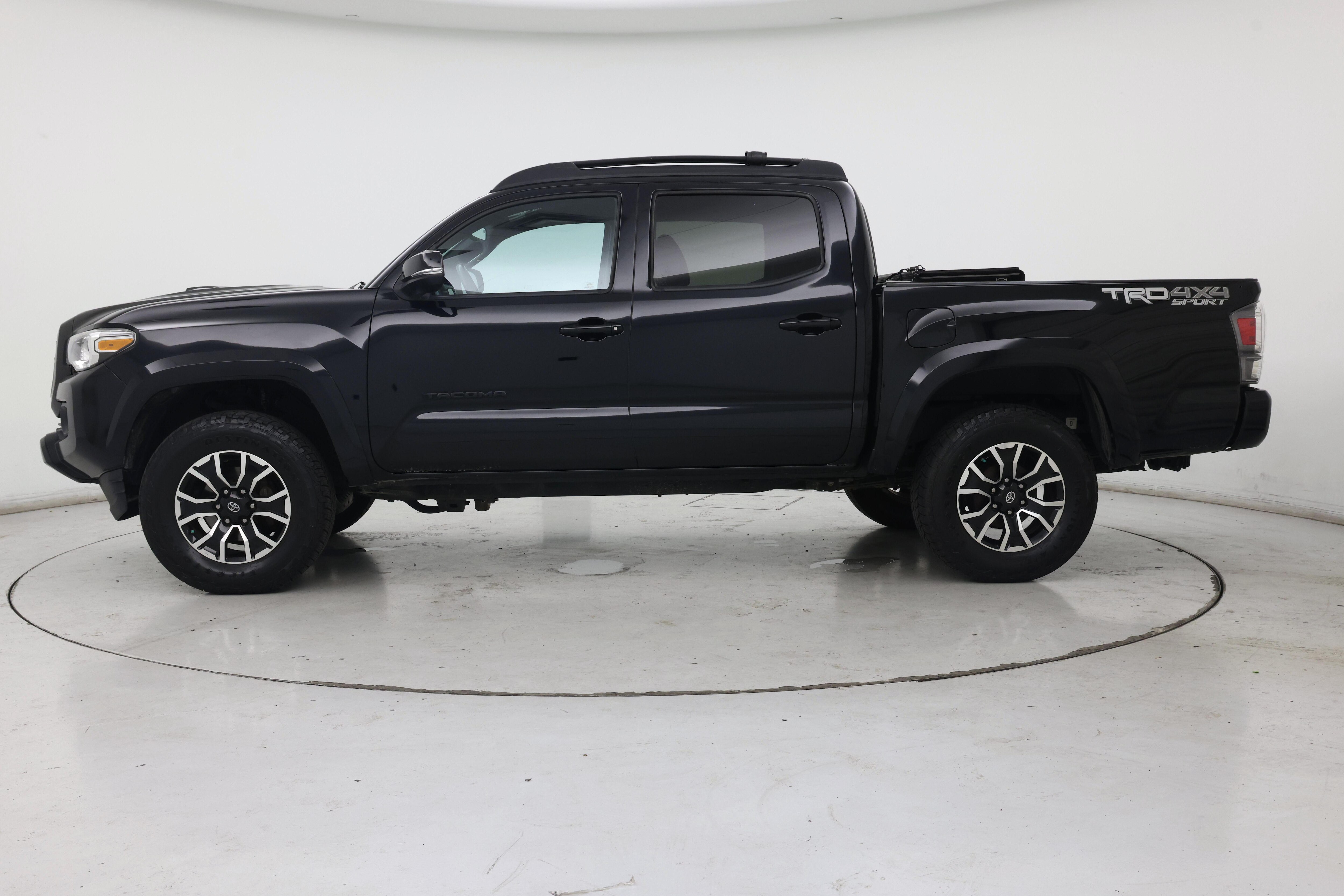 Thumbnail: 2020 Toyota Tacoma - 3