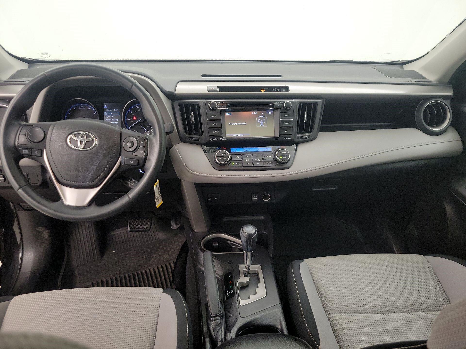 Thumbnail: 2017 Toyota RAV4 - 9