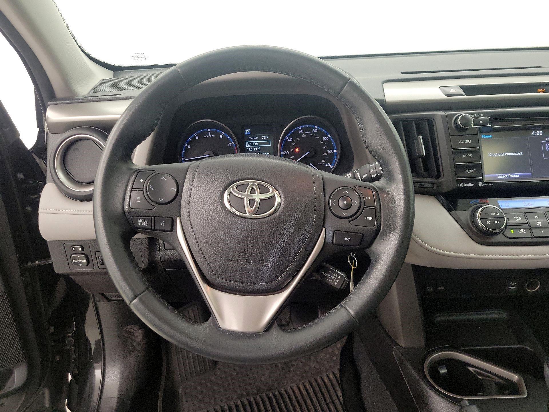 Thumbnail: 2017 Toyota RAV4 - 10