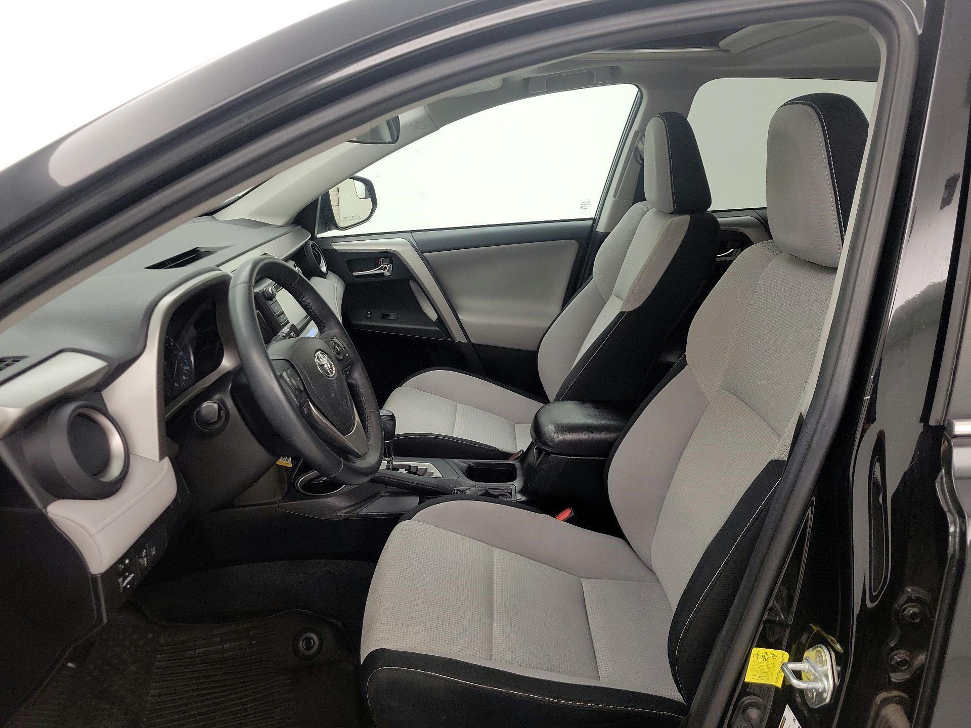 Thumbnail: 2017 Toyota RAV4 - 11