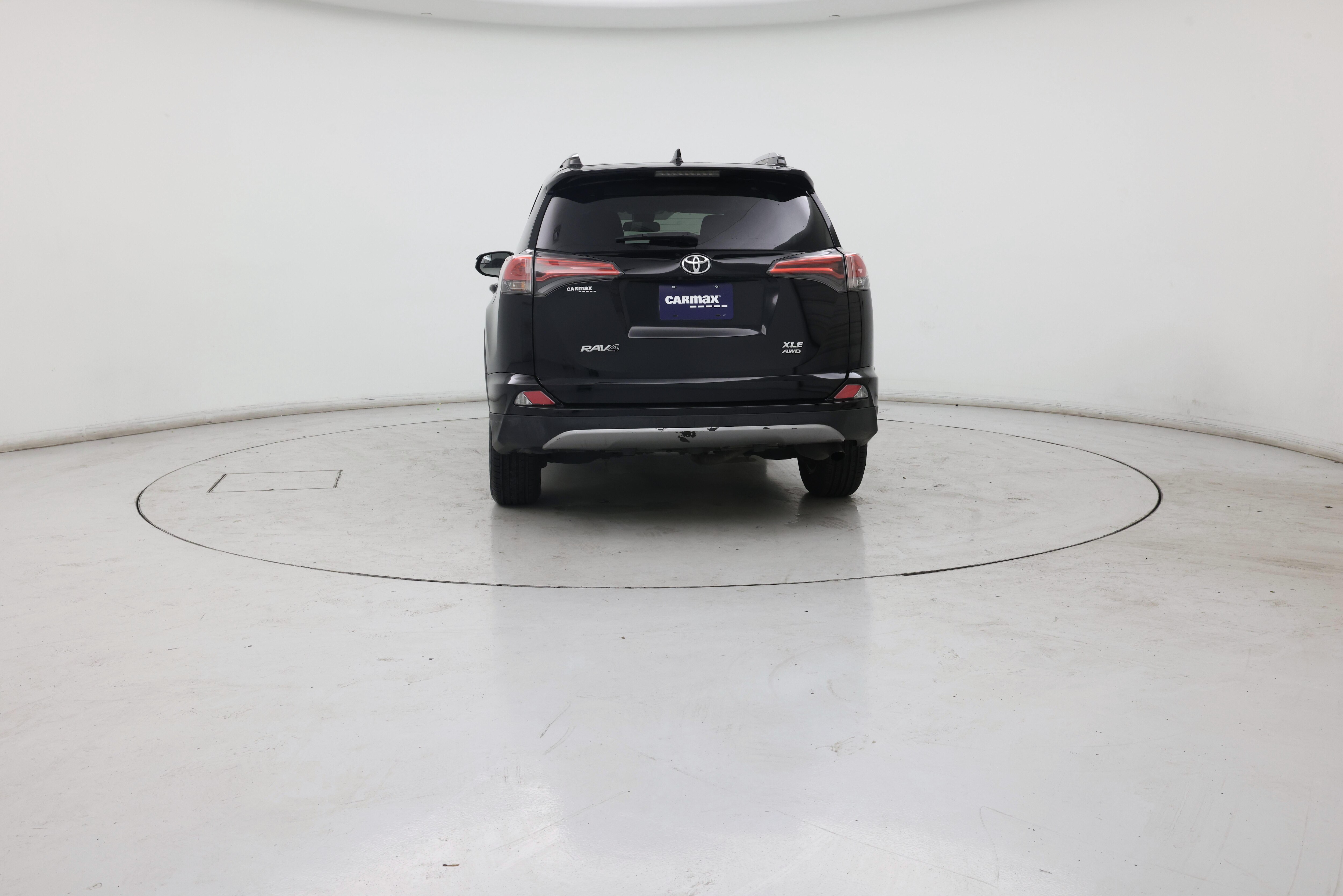 Thumbnail: 2017 Toyota RAV4 - 6