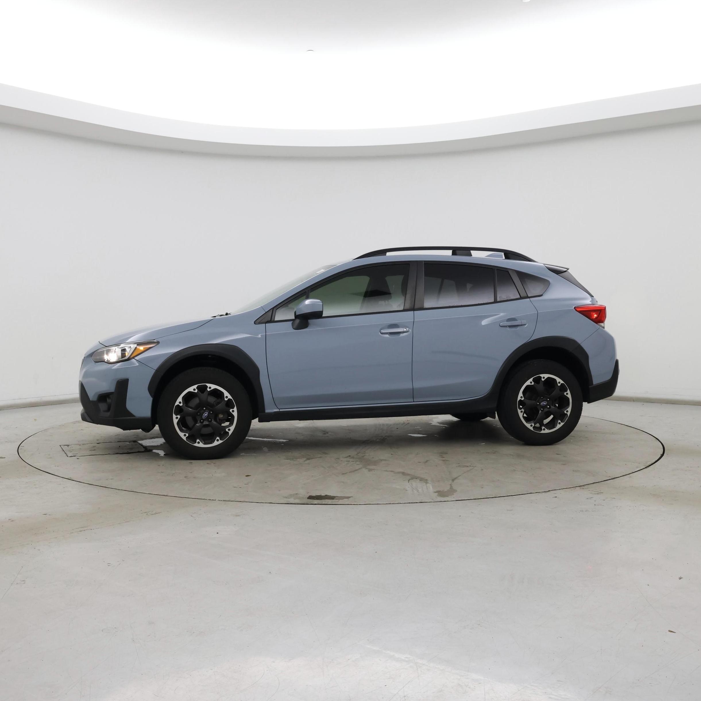 Thumbnail: 2021 Subaru Crosstrek - 3