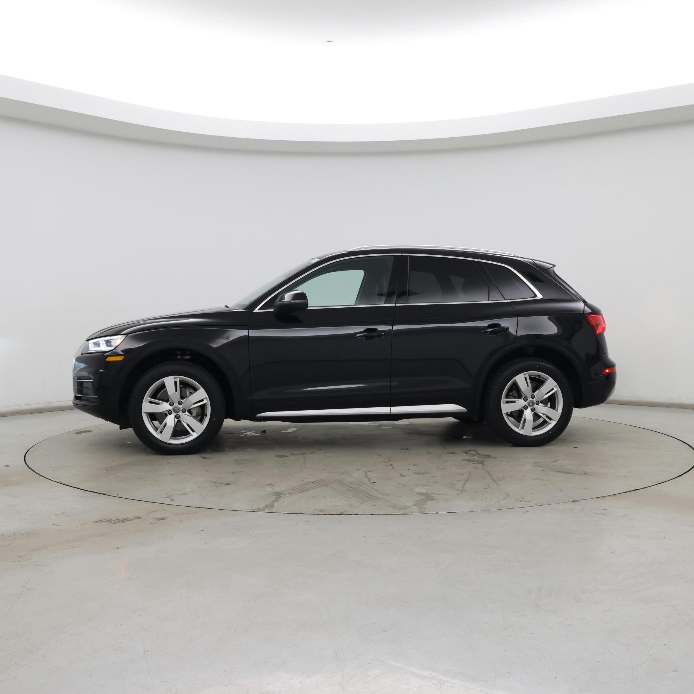 Thumbnail: 2019 Audi Q5 - 3