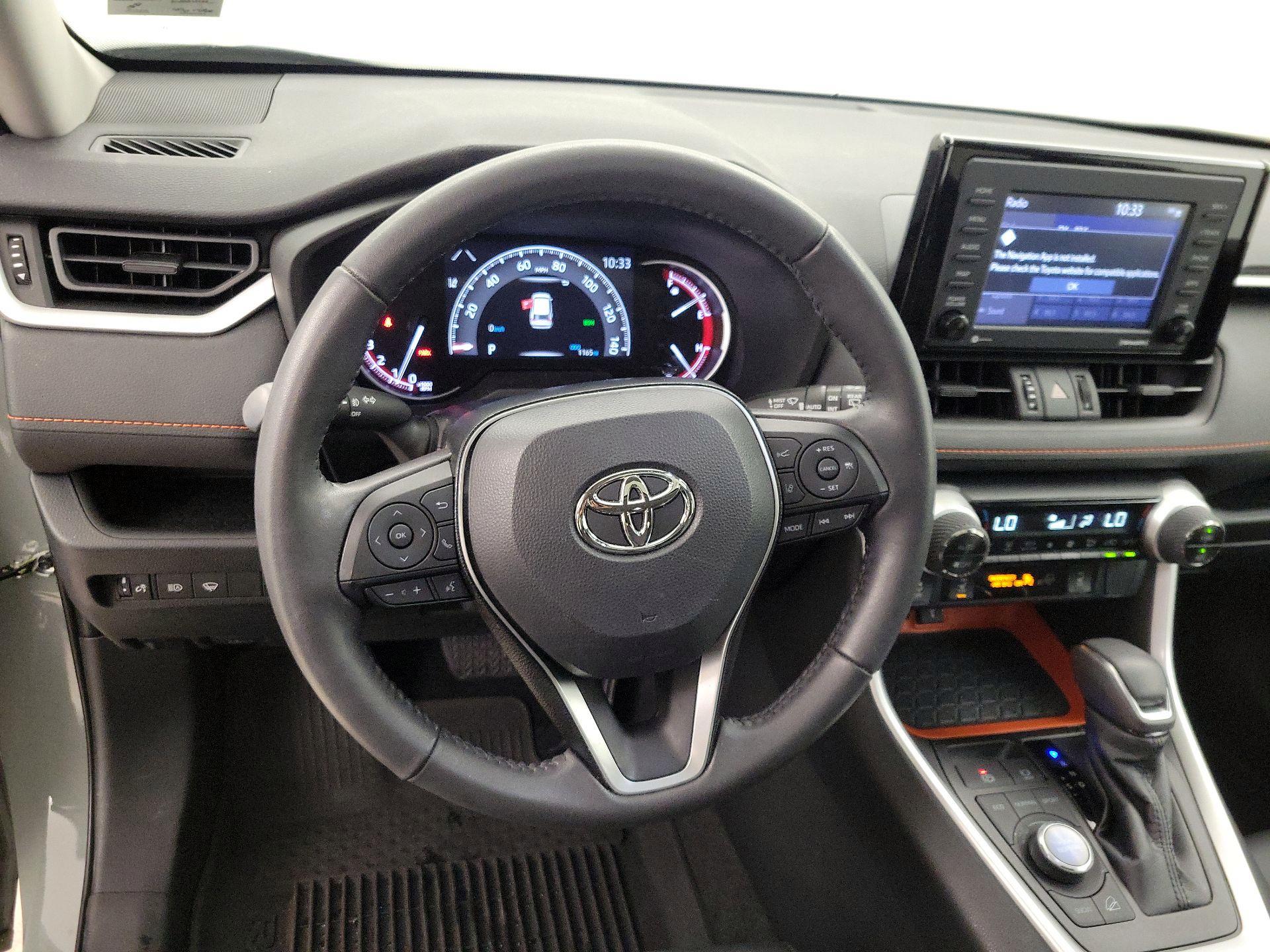 Thumbnail: 2022 Toyota RAV4 - 10