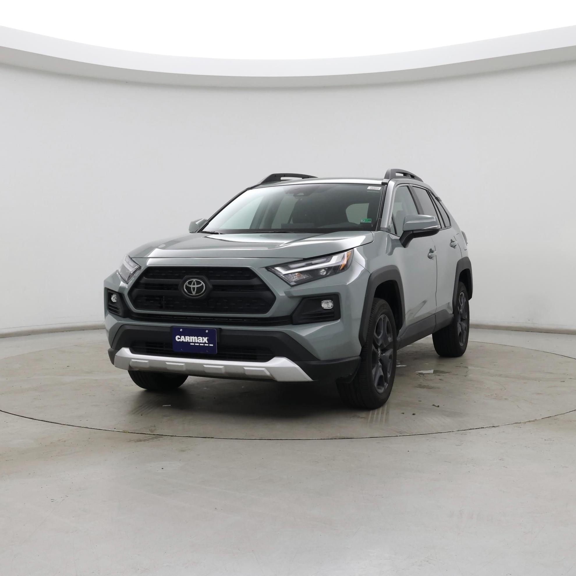 Thumbnail: 2022 Toyota RAV4 - 4