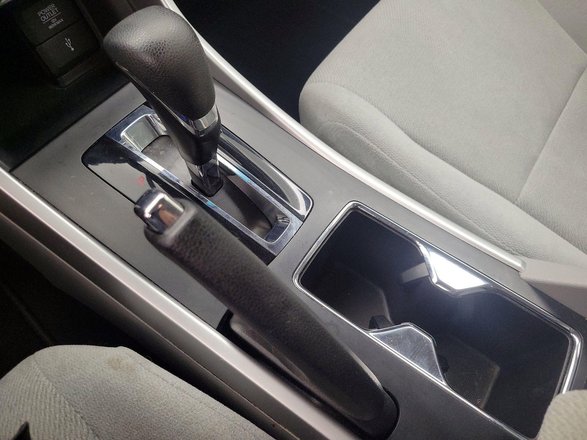 Thumbnail: 2013 Honda Accord - 17