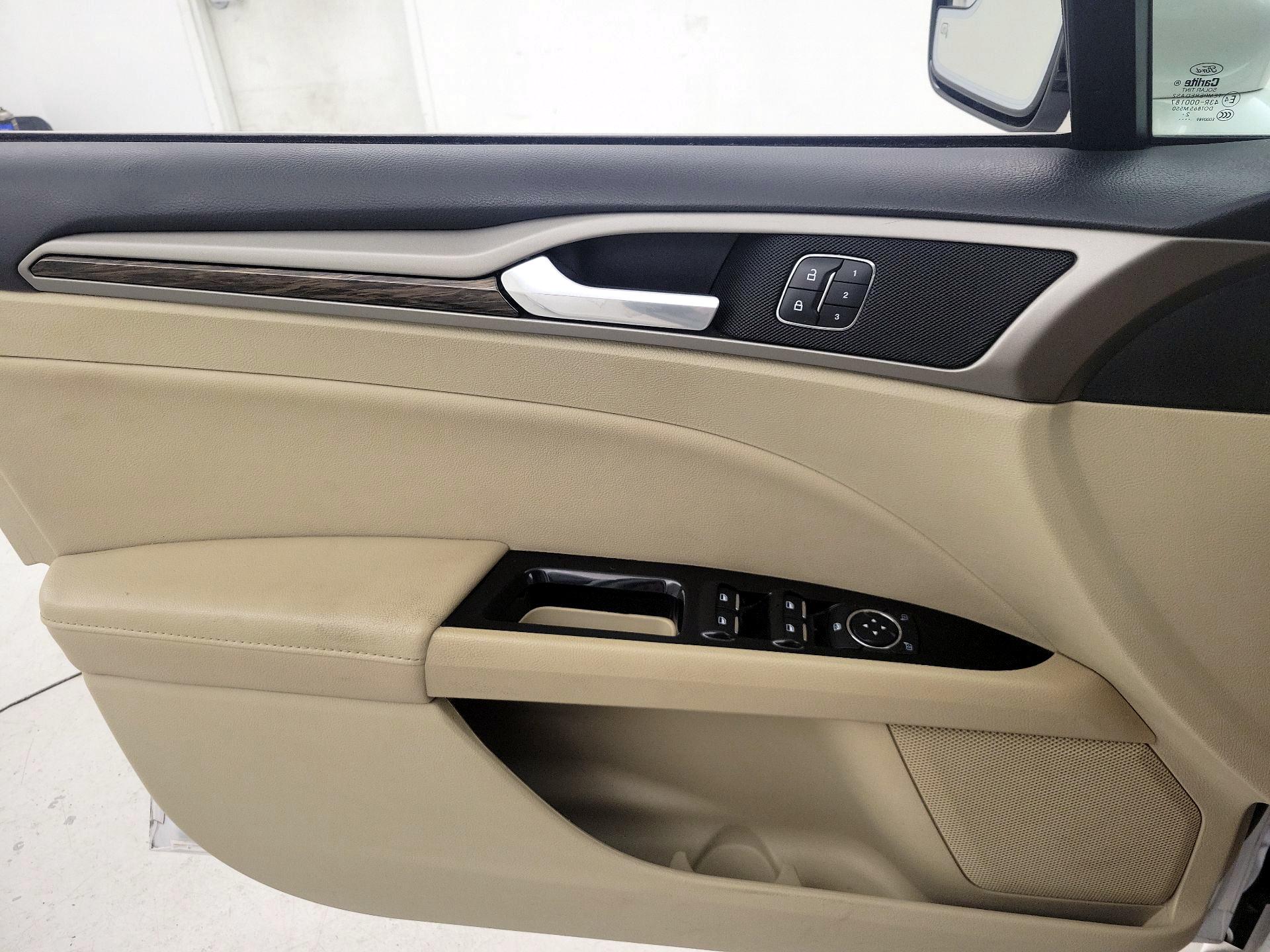 Thumbnail: 2013 Ford Fusion - 12