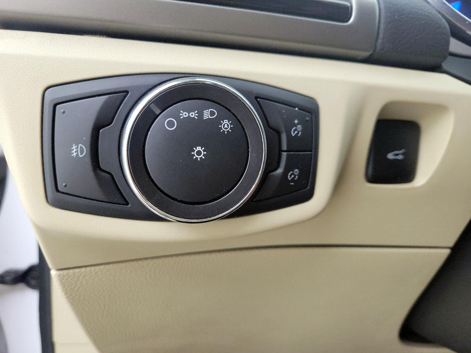 Thumbnail: 2013 Ford Fusion - 13