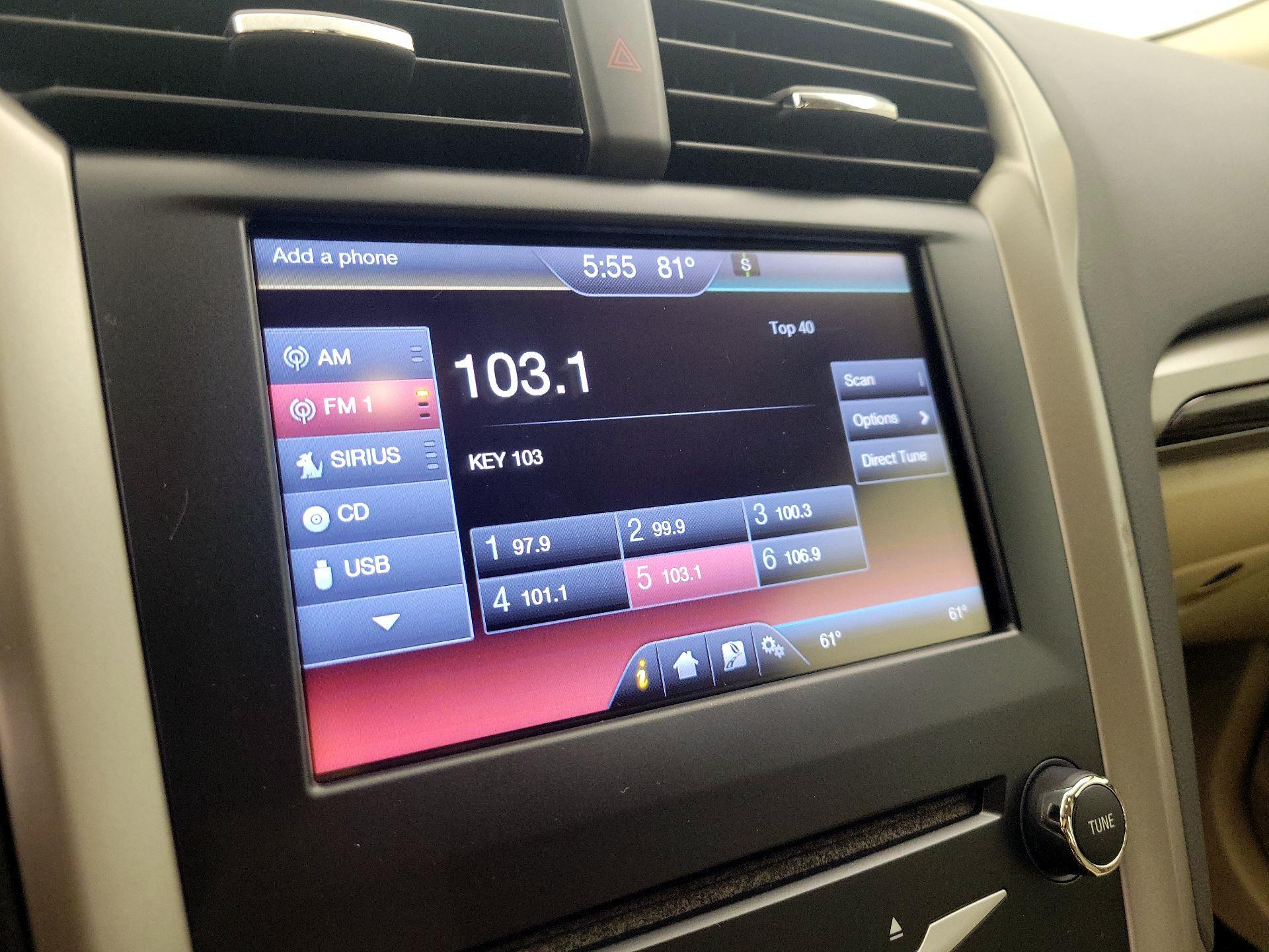 Thumbnail: 2013 Ford Fusion - 16