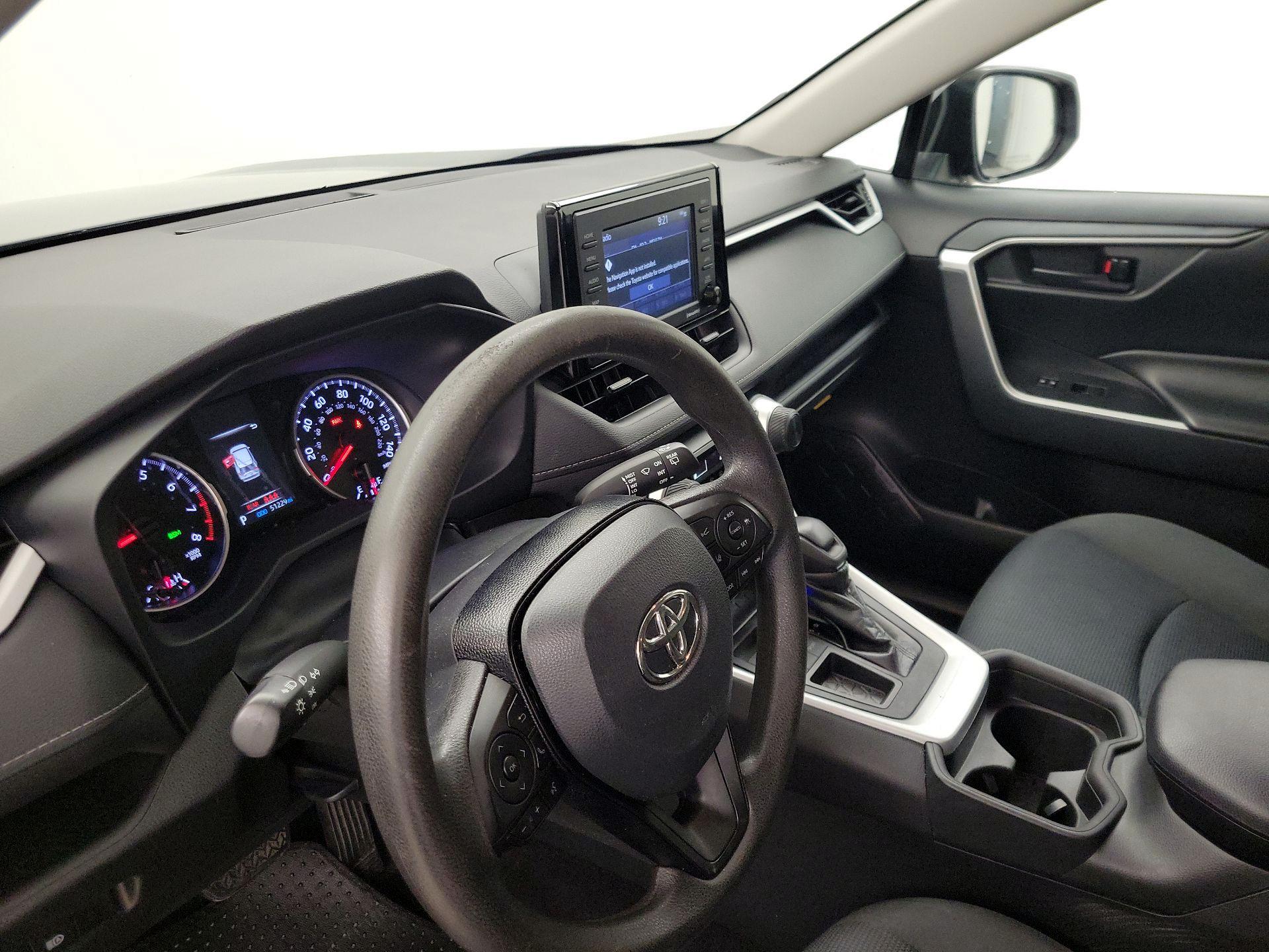 Thumbnail: 2021 Toyota RAV4 - 9