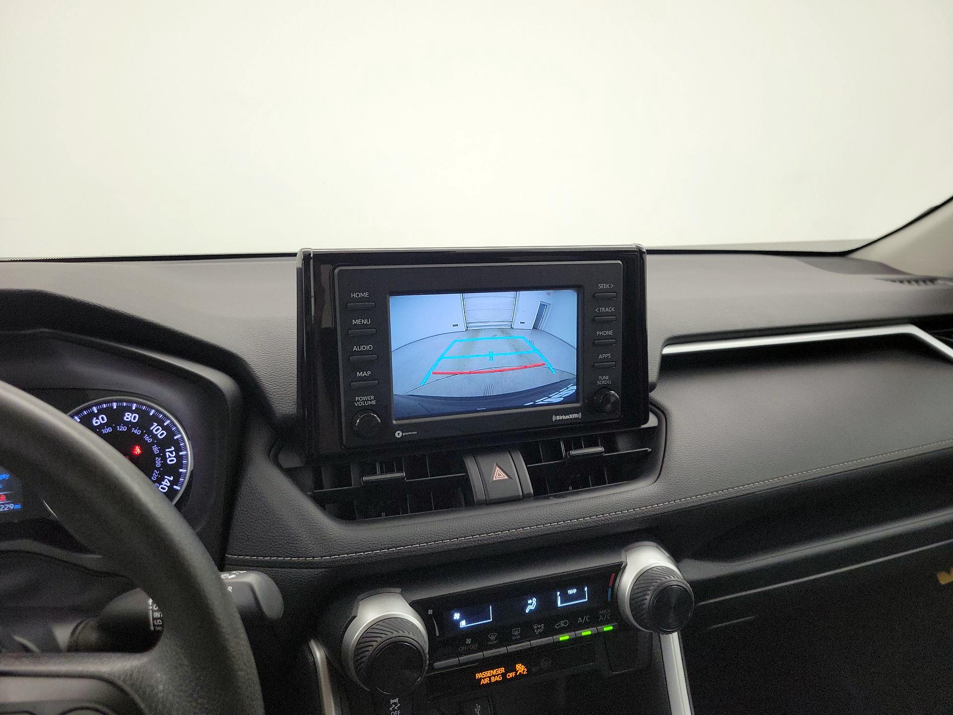 Thumbnail: 2021 Toyota RAV4 - 14