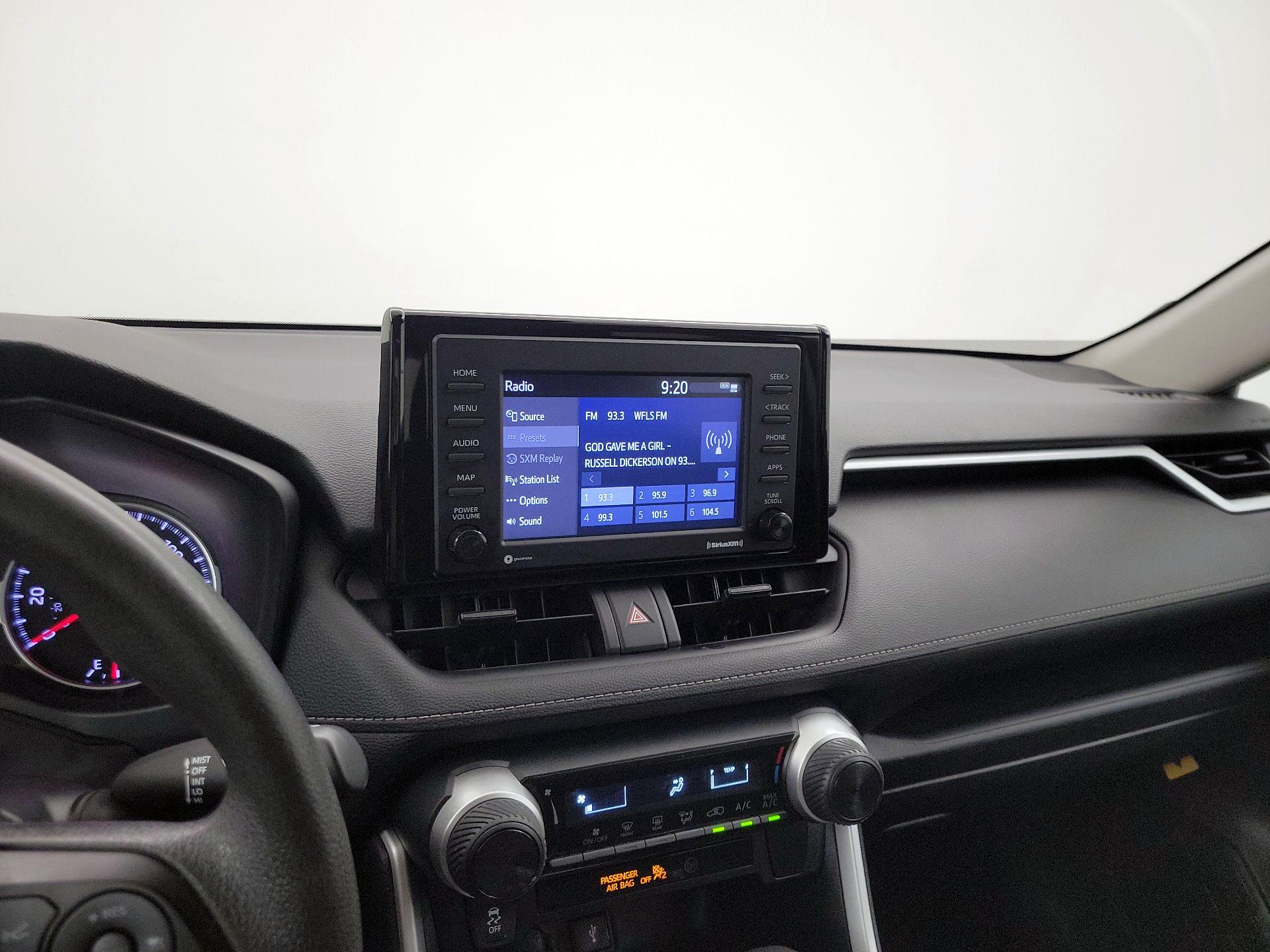 Thumbnail: 2021 Toyota RAV4 - 15