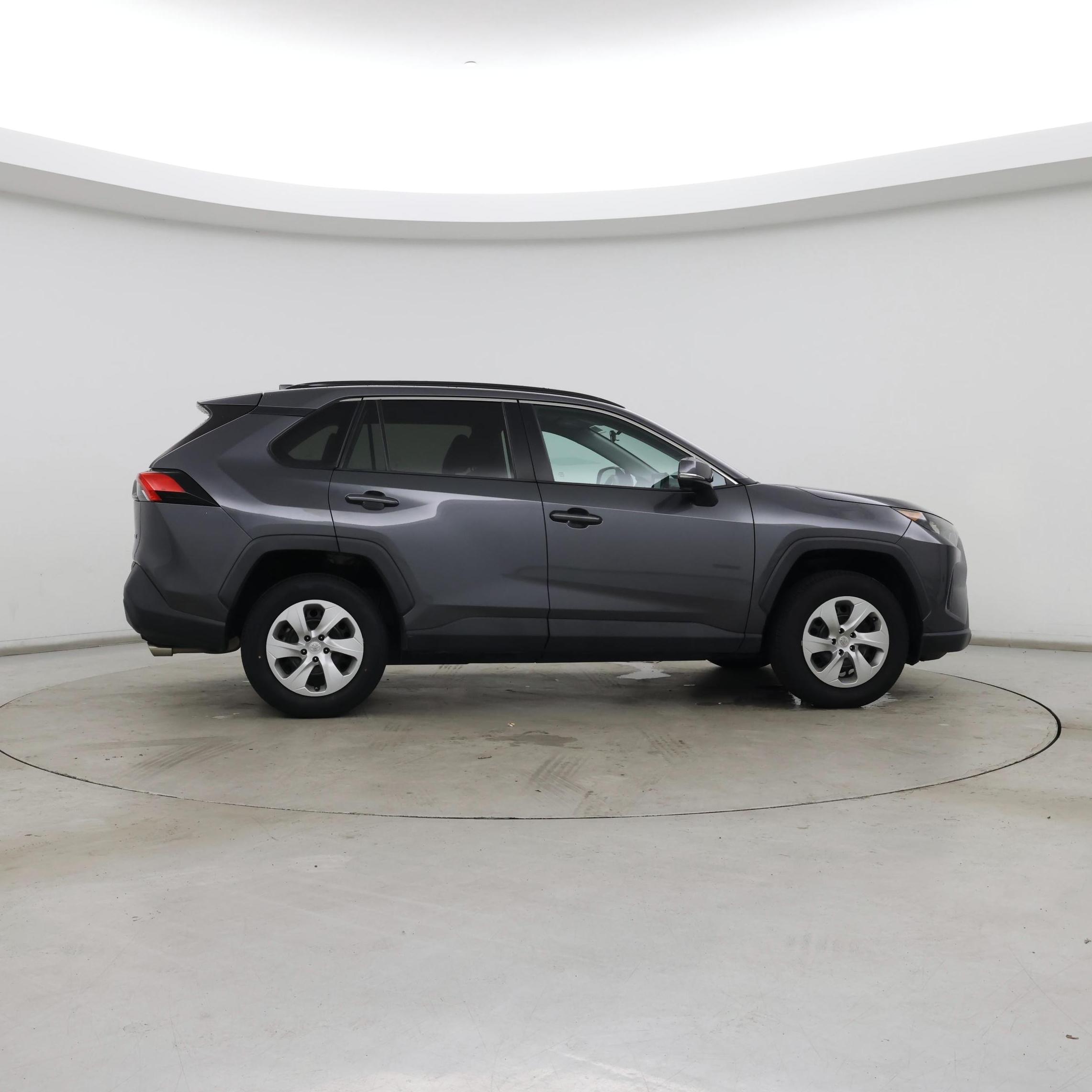 Thumbnail: 2021 Toyota RAV4 - 7