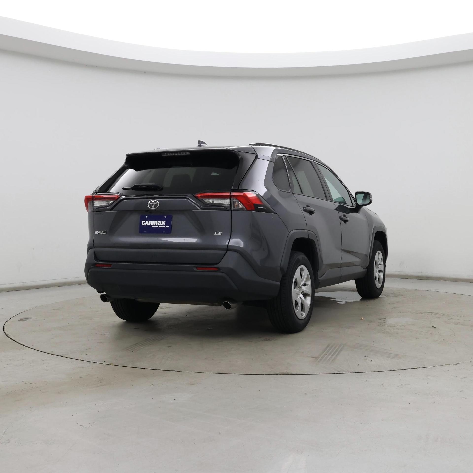 Thumbnail: 2021 Toyota RAV4 - 8