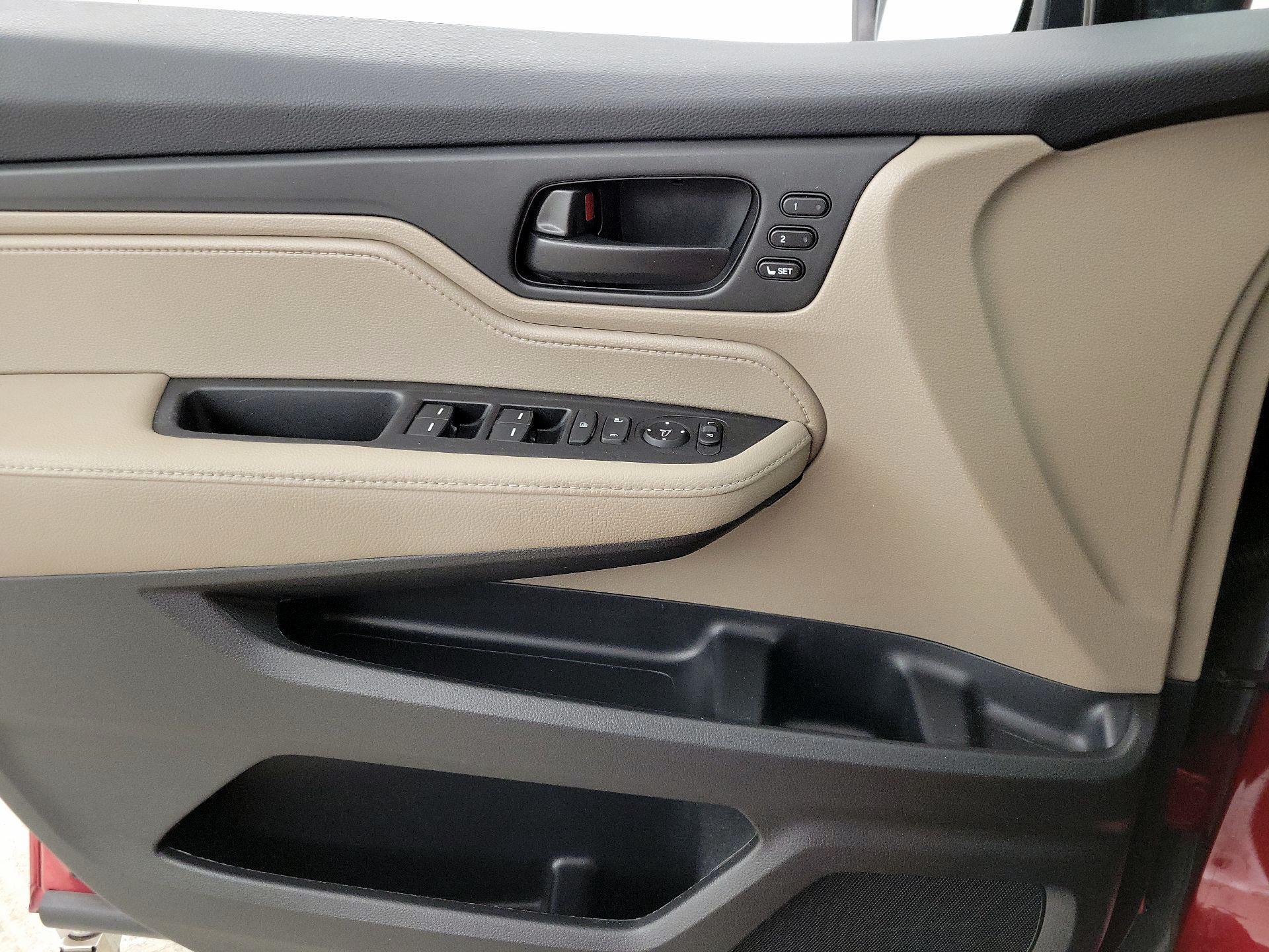 Thumbnail: 2022 Honda Odyssey - 12