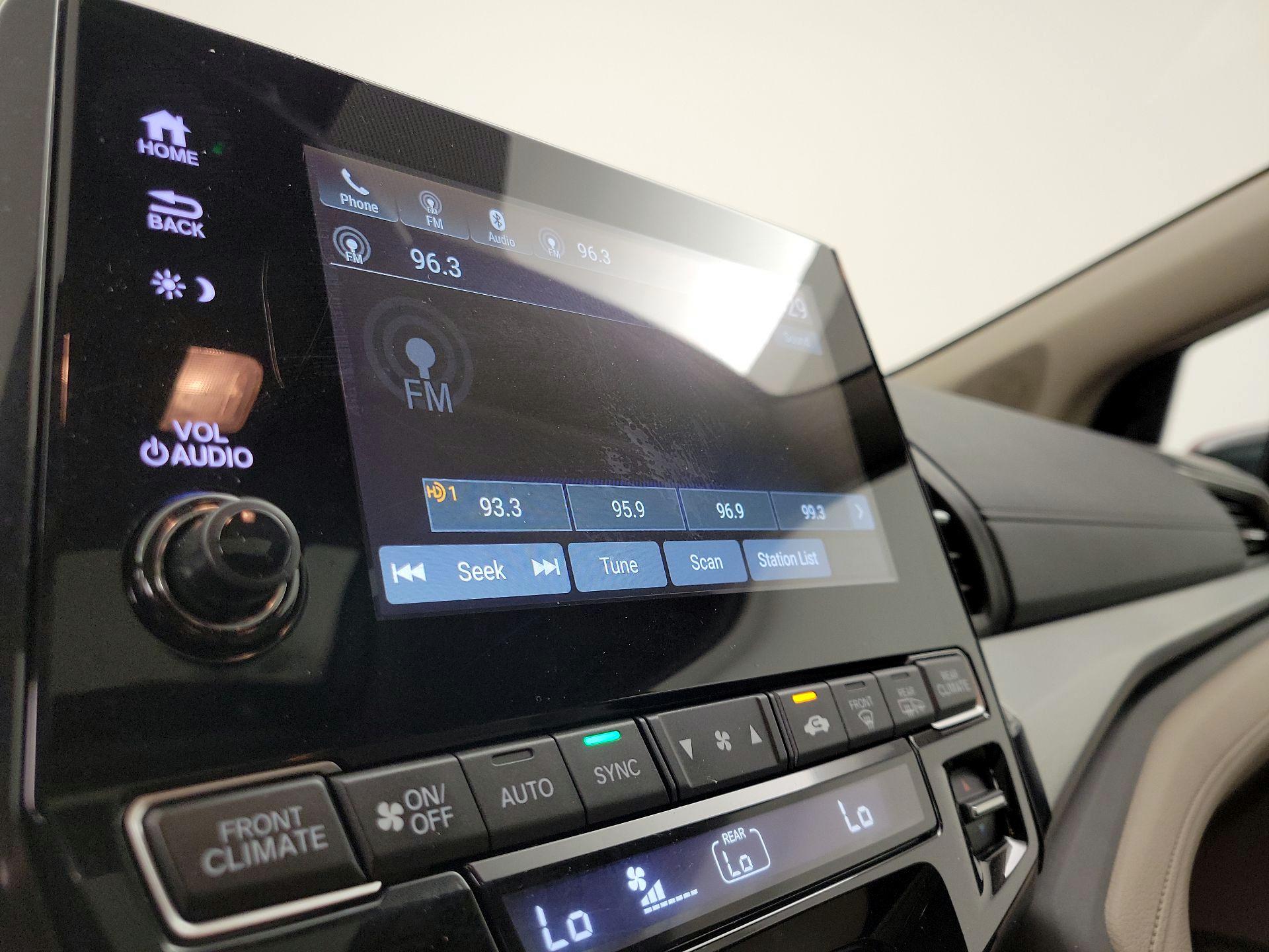 Thumbnail: 2022 Honda Odyssey - 15