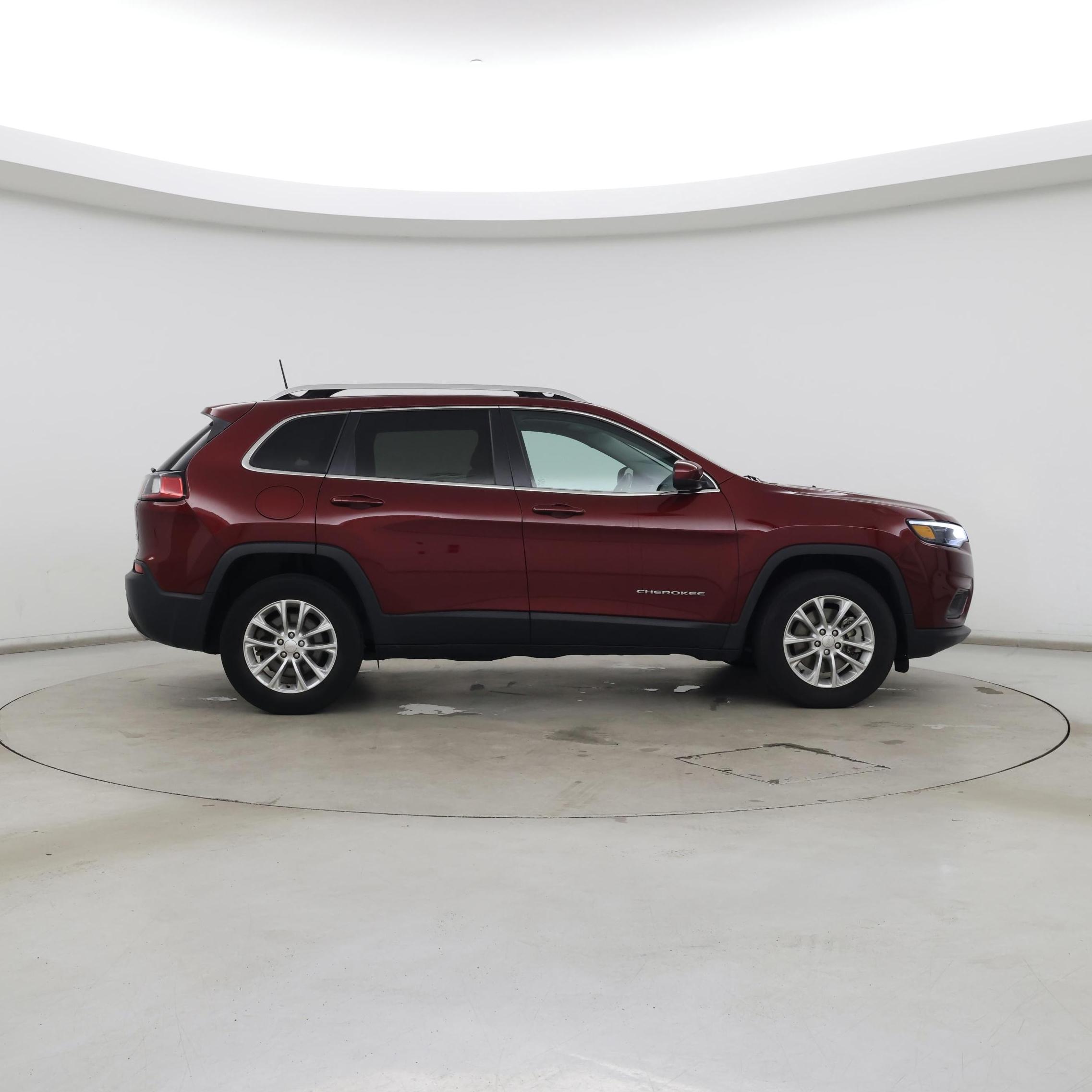 Thumbnail: 2019 Jeep Cherokee - 7