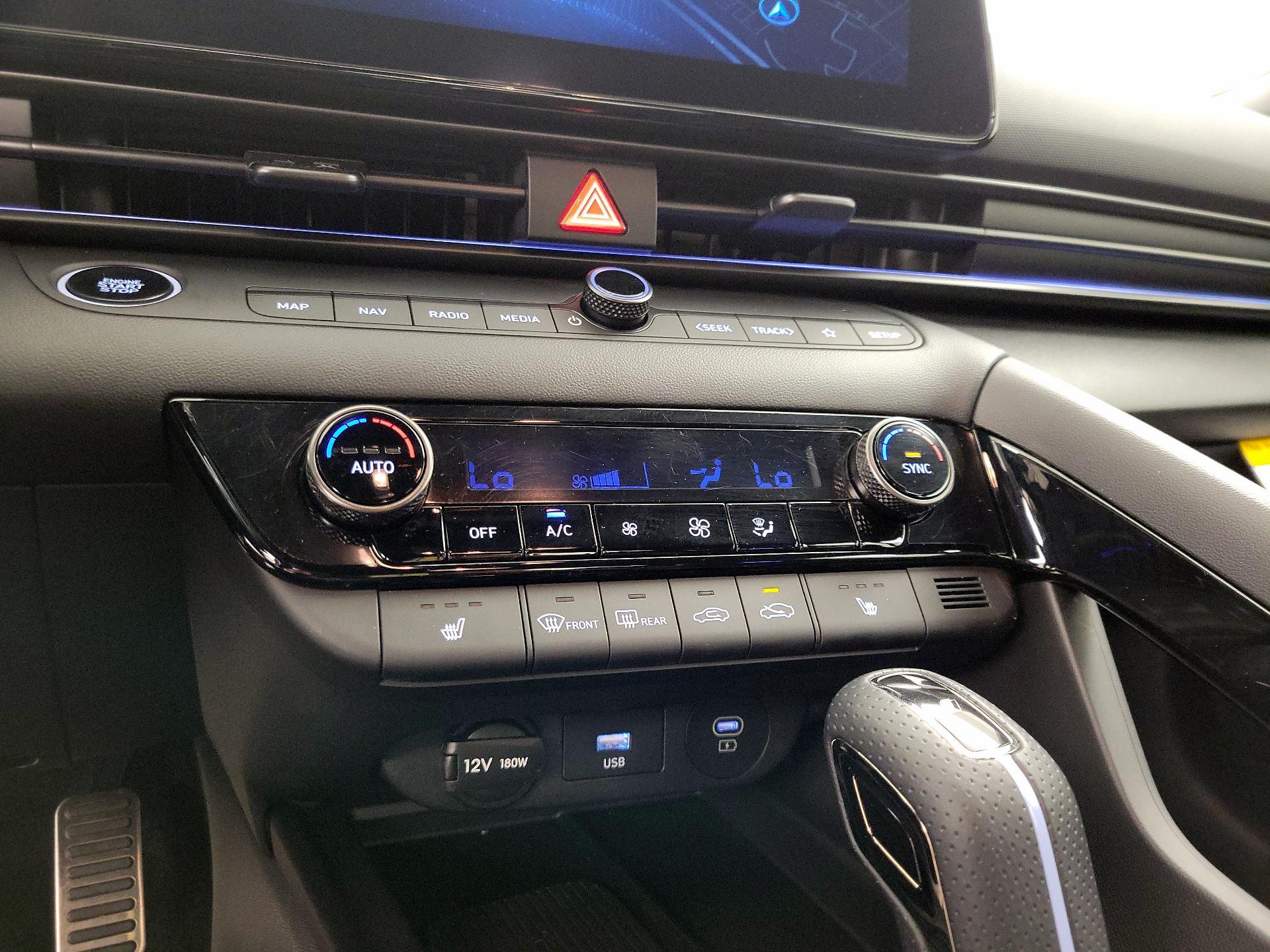 Thumbnail: 2024 Hyundai Elantra - 17