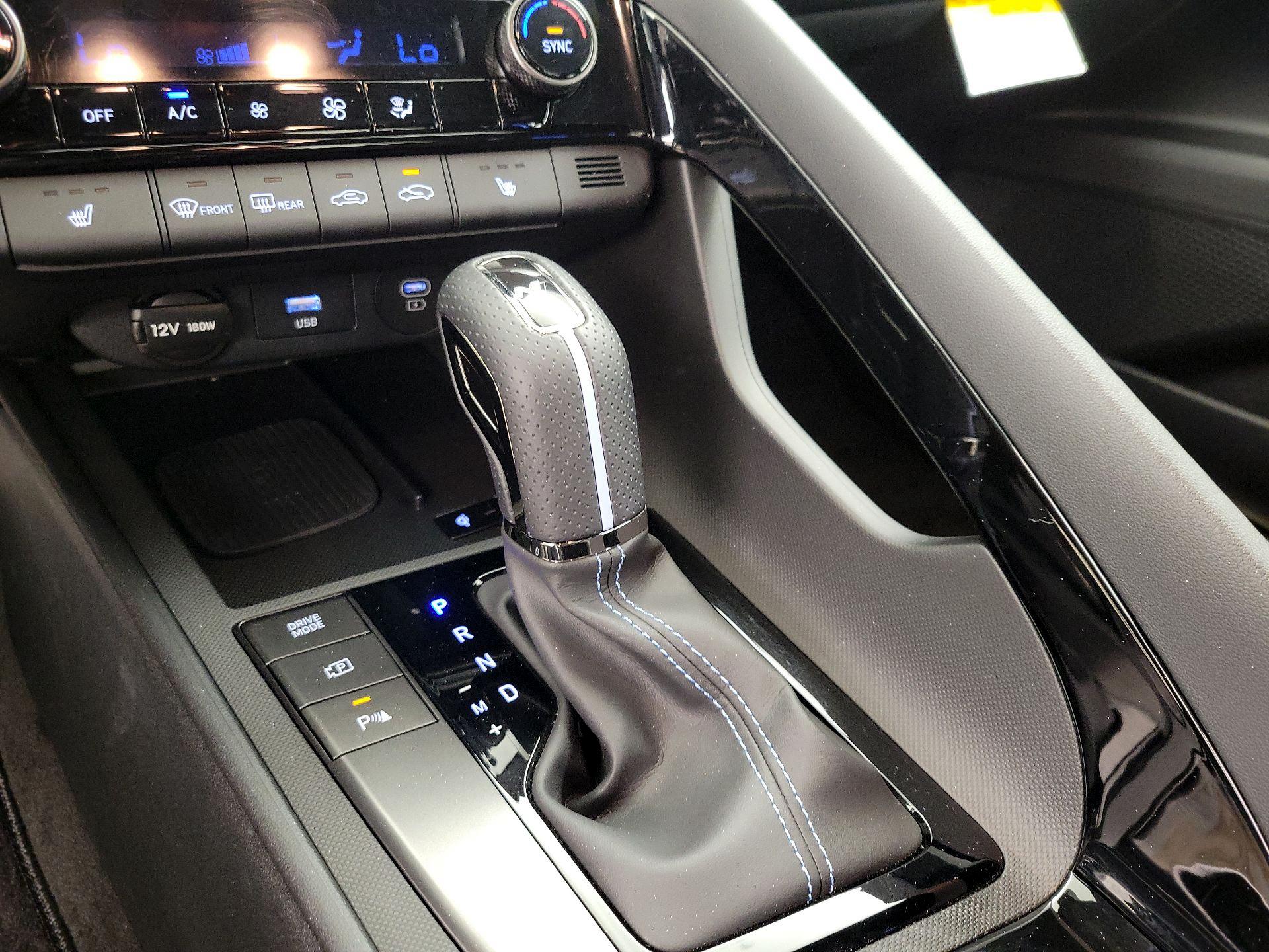 Thumbnail: 2024 Hyundai Elantra - 18