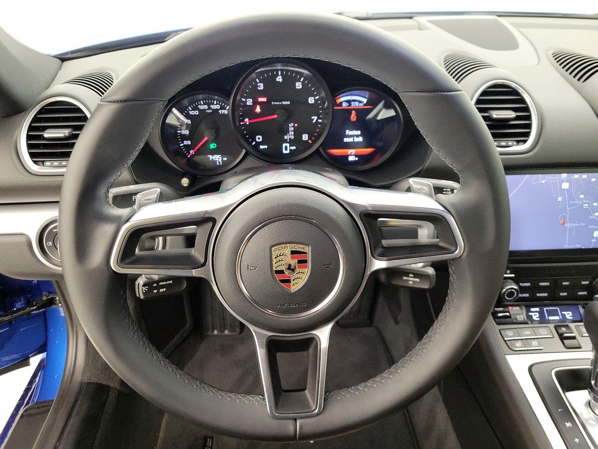 Thumbnail: 2018 Porsche 718 Cayman - 10