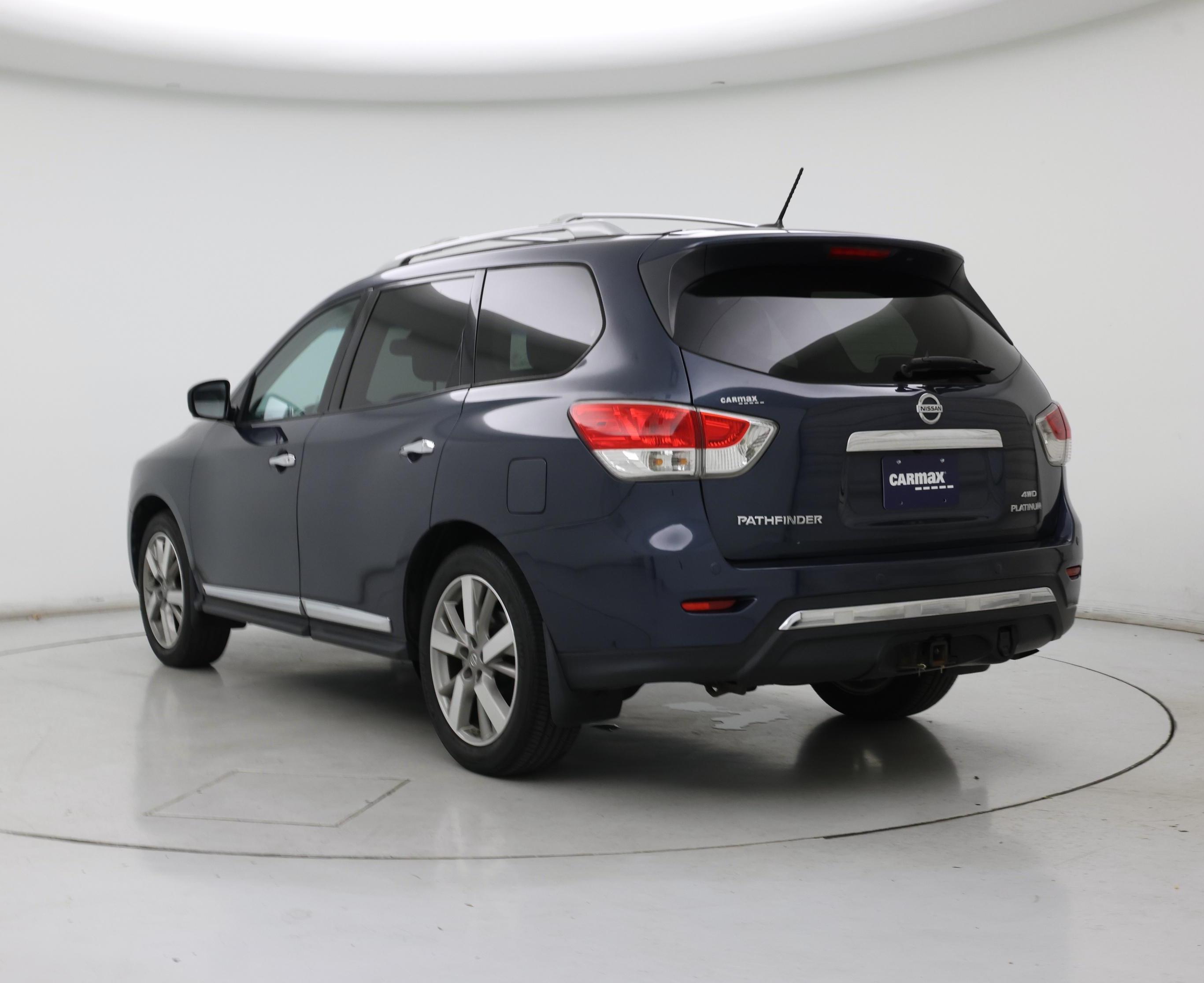 Thumbnail: 2016 Nissan Pathfinder - 2