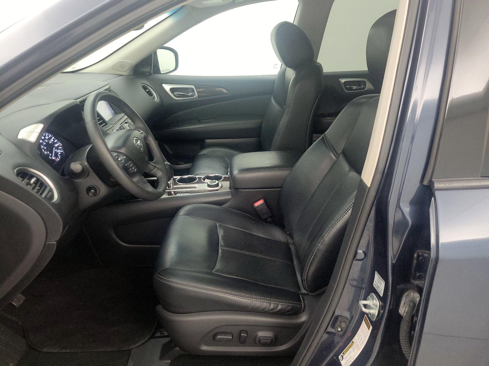 Thumbnail: 2016 Nissan Pathfinder - 20