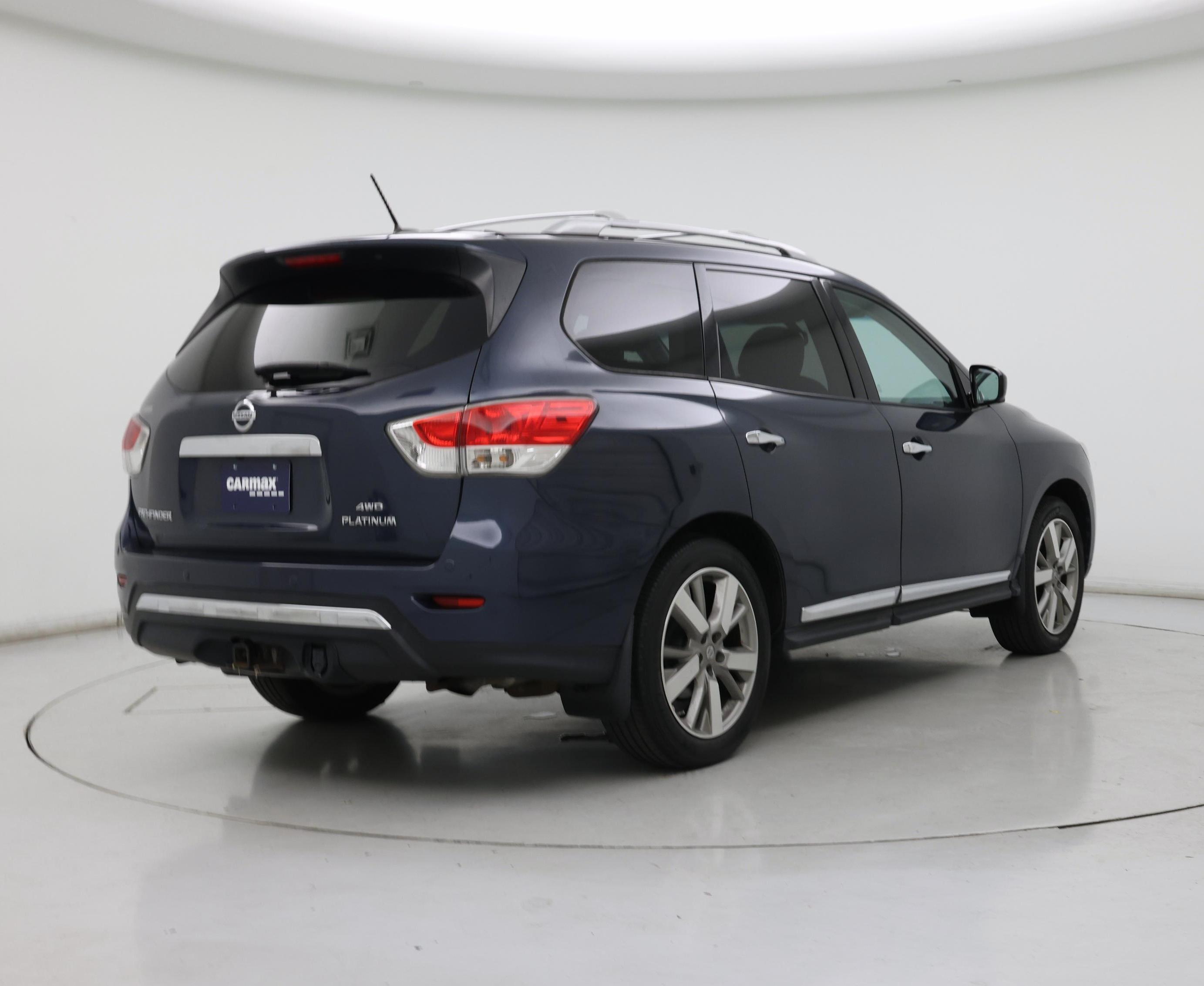 Thumbnail: 2016 Nissan Pathfinder - 8