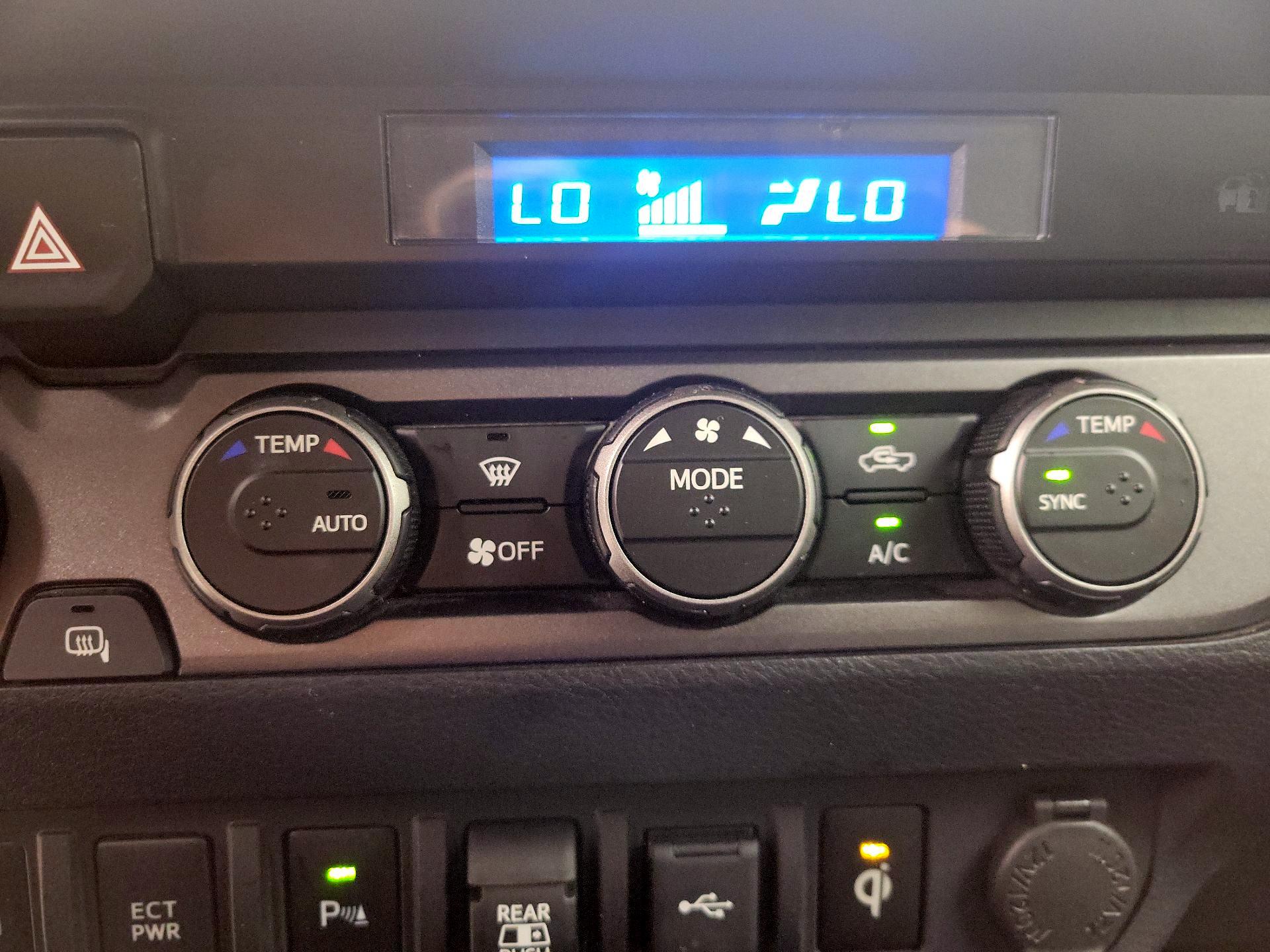 Thumbnail: 2021 Toyota Tacoma - 17