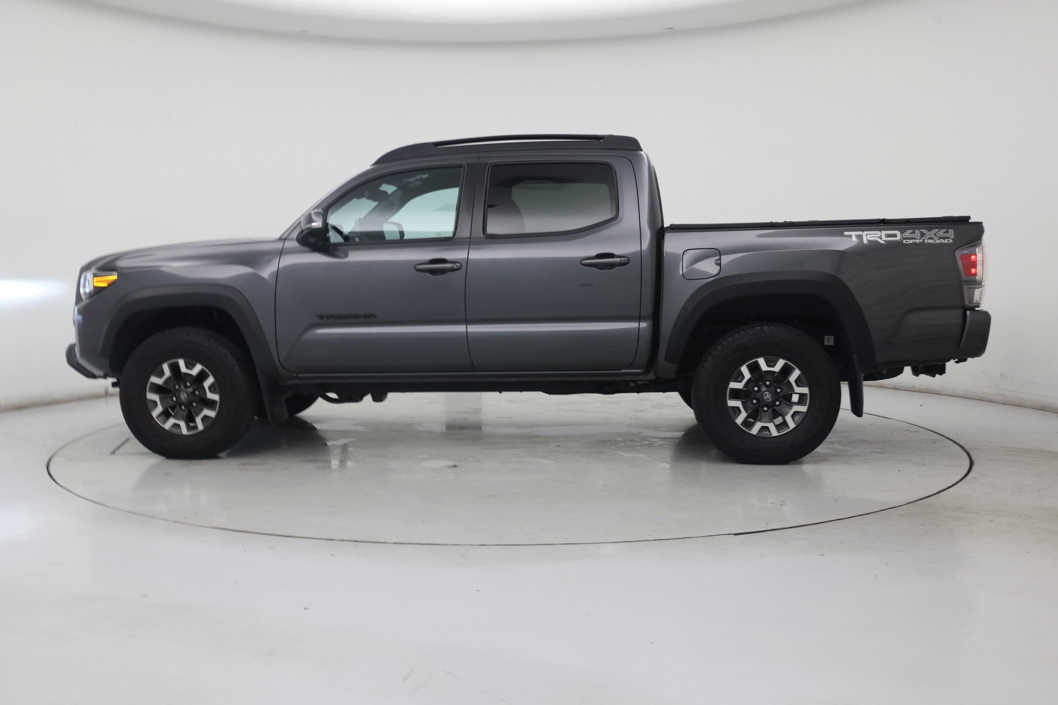 Thumbnail: 2021 Toyota Tacoma - 3