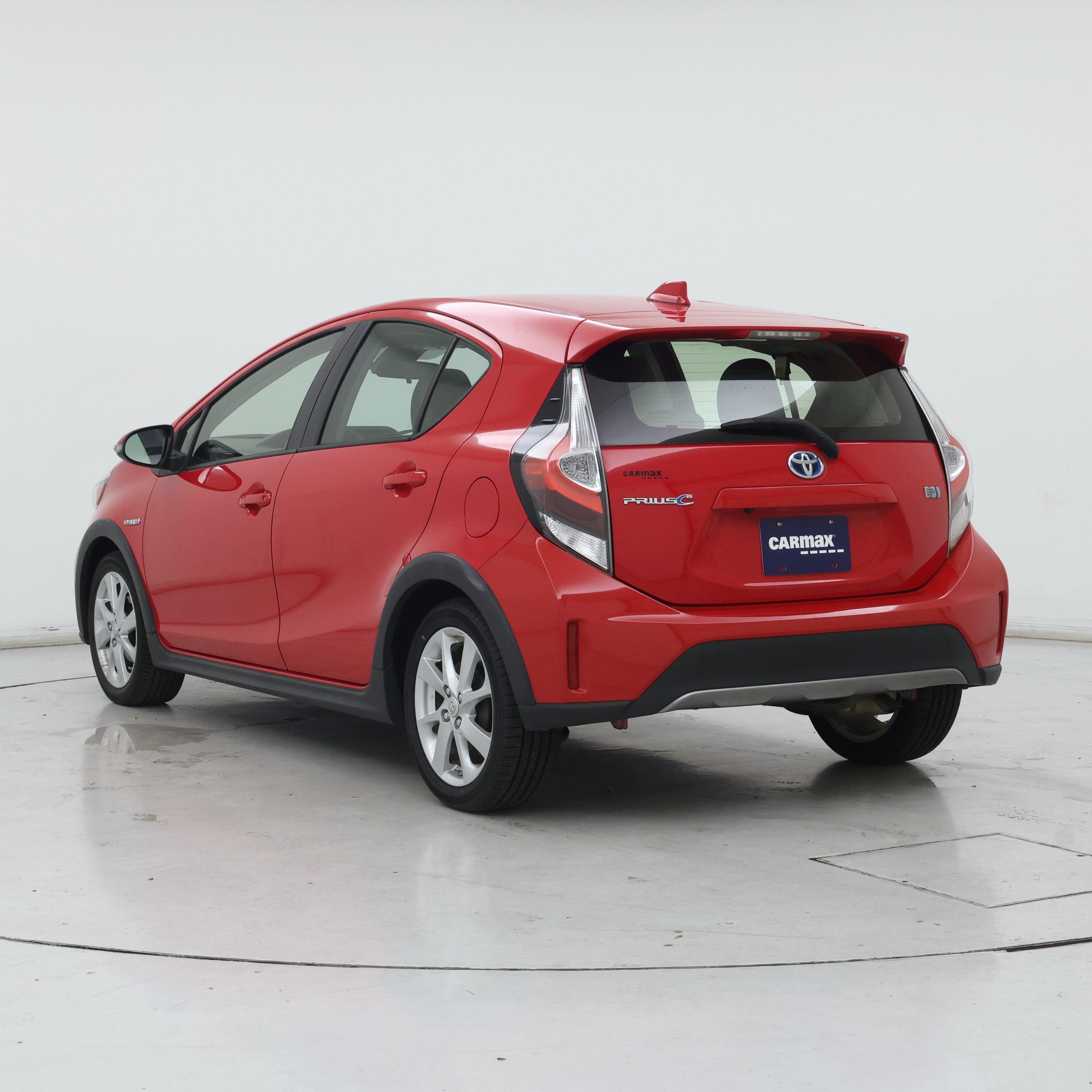 Thumbnail: 2018 Toyota Prius c - 2