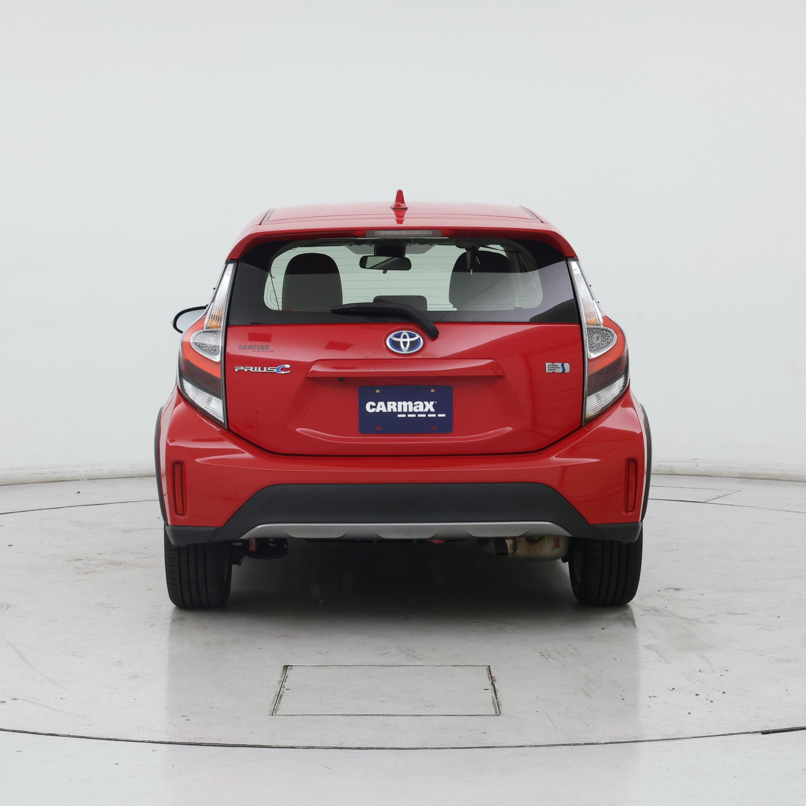 Thumbnail: 2018 Toyota Prius c - 6