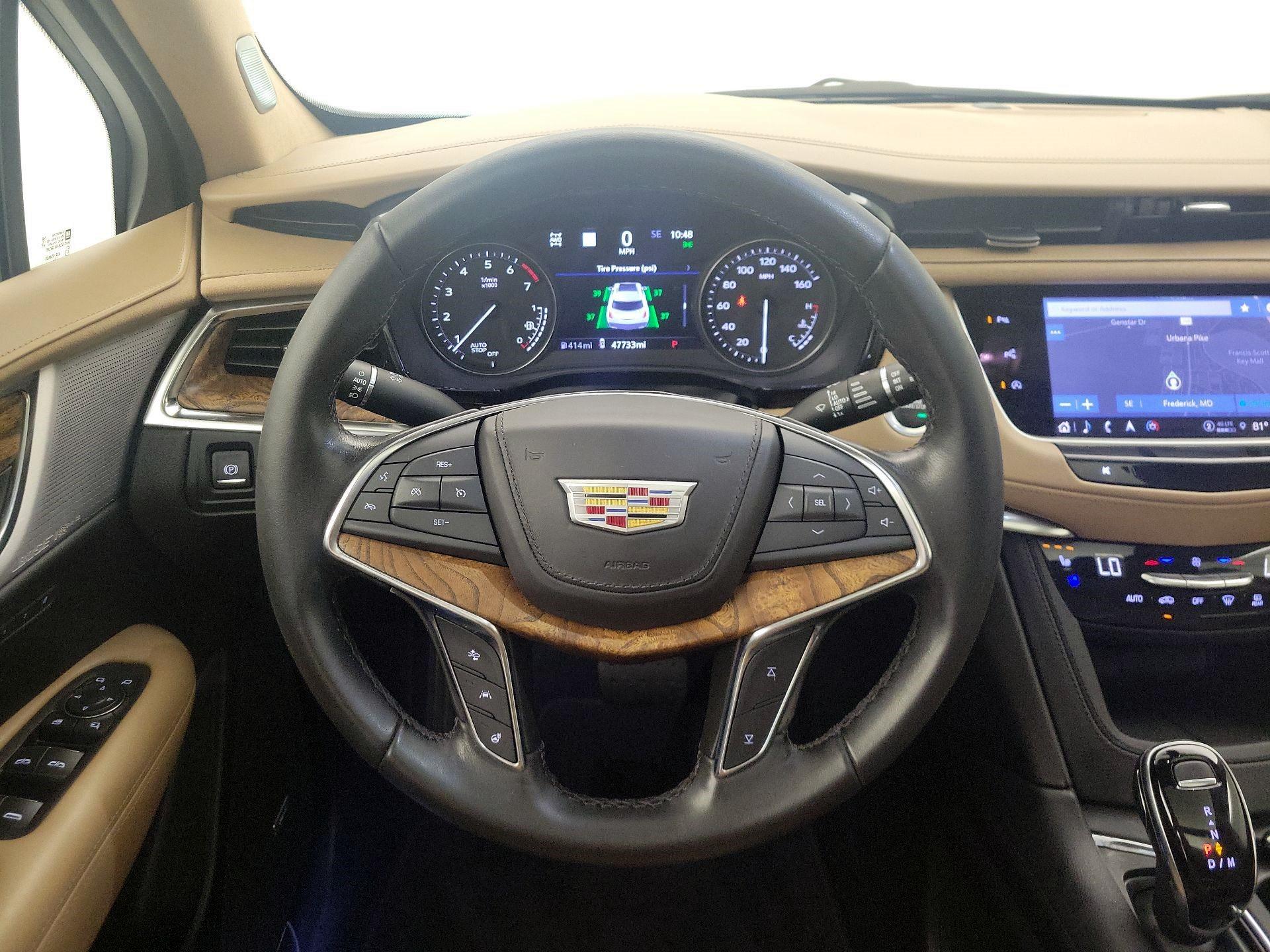 Thumbnail: 2022 Cadillac XT5 - 10